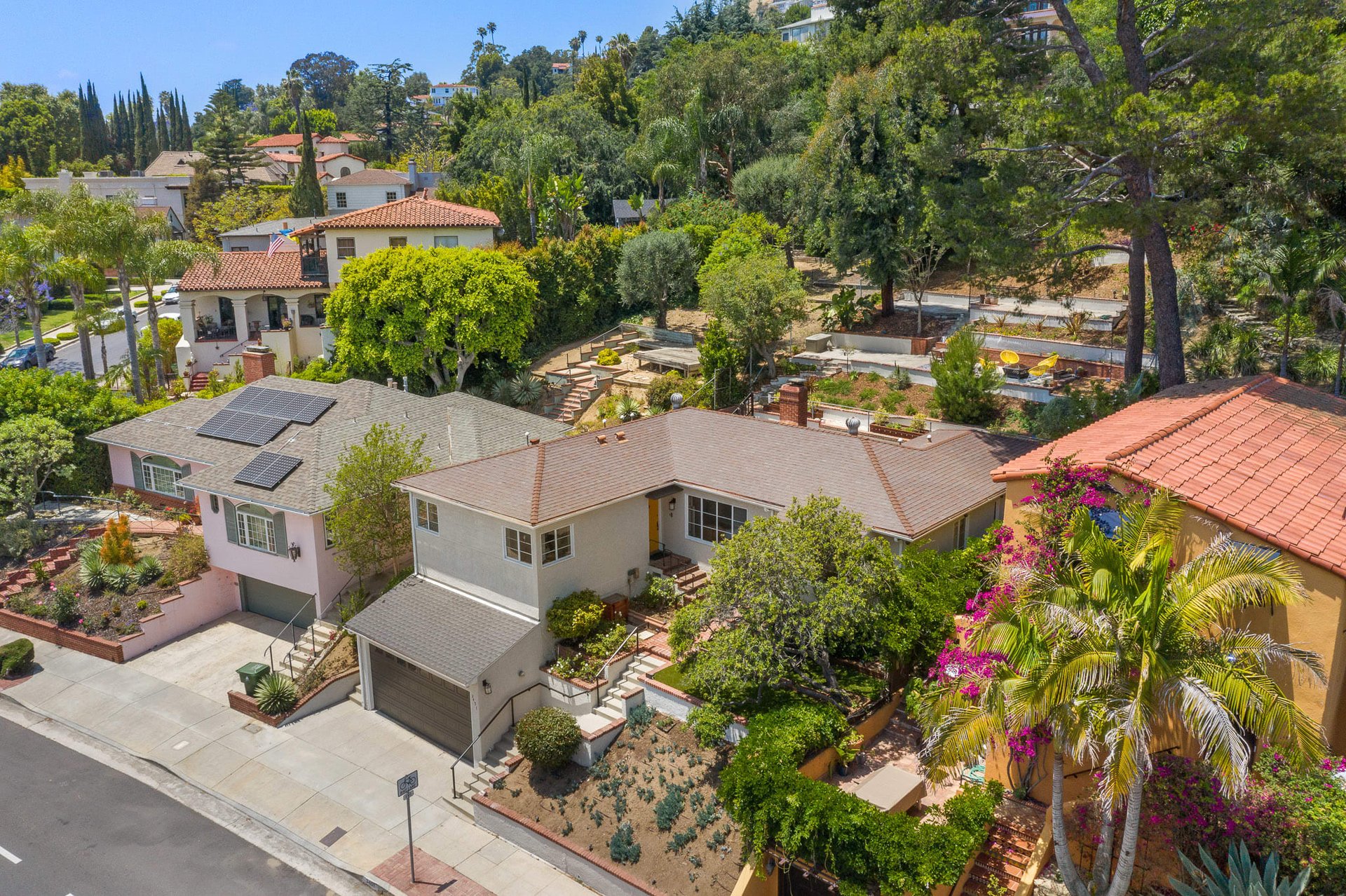 Wonderful and Warm Traditional Home with Views in The Los Feliz Hills