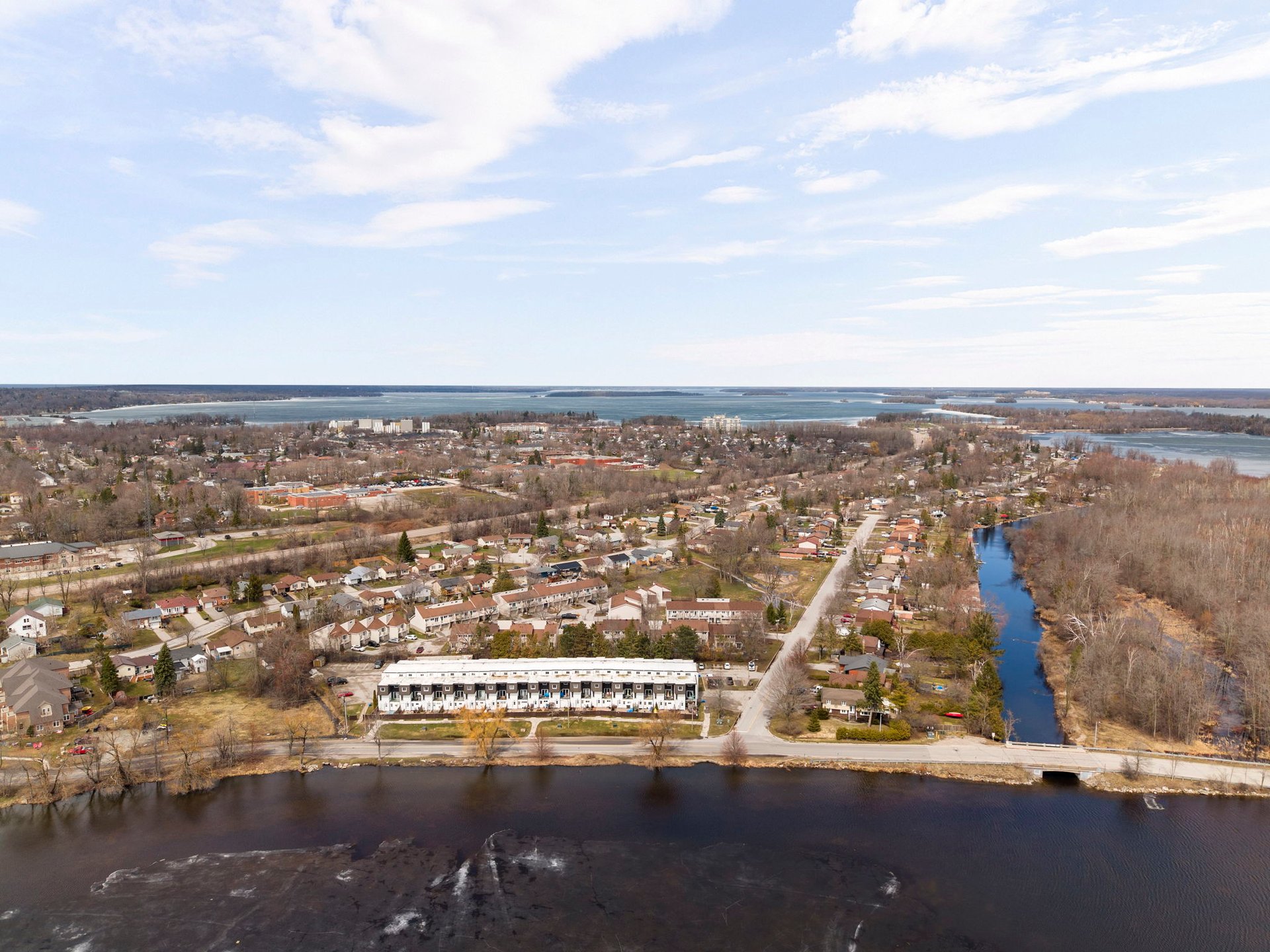 12-12 Lankin Boulevard, Orillia