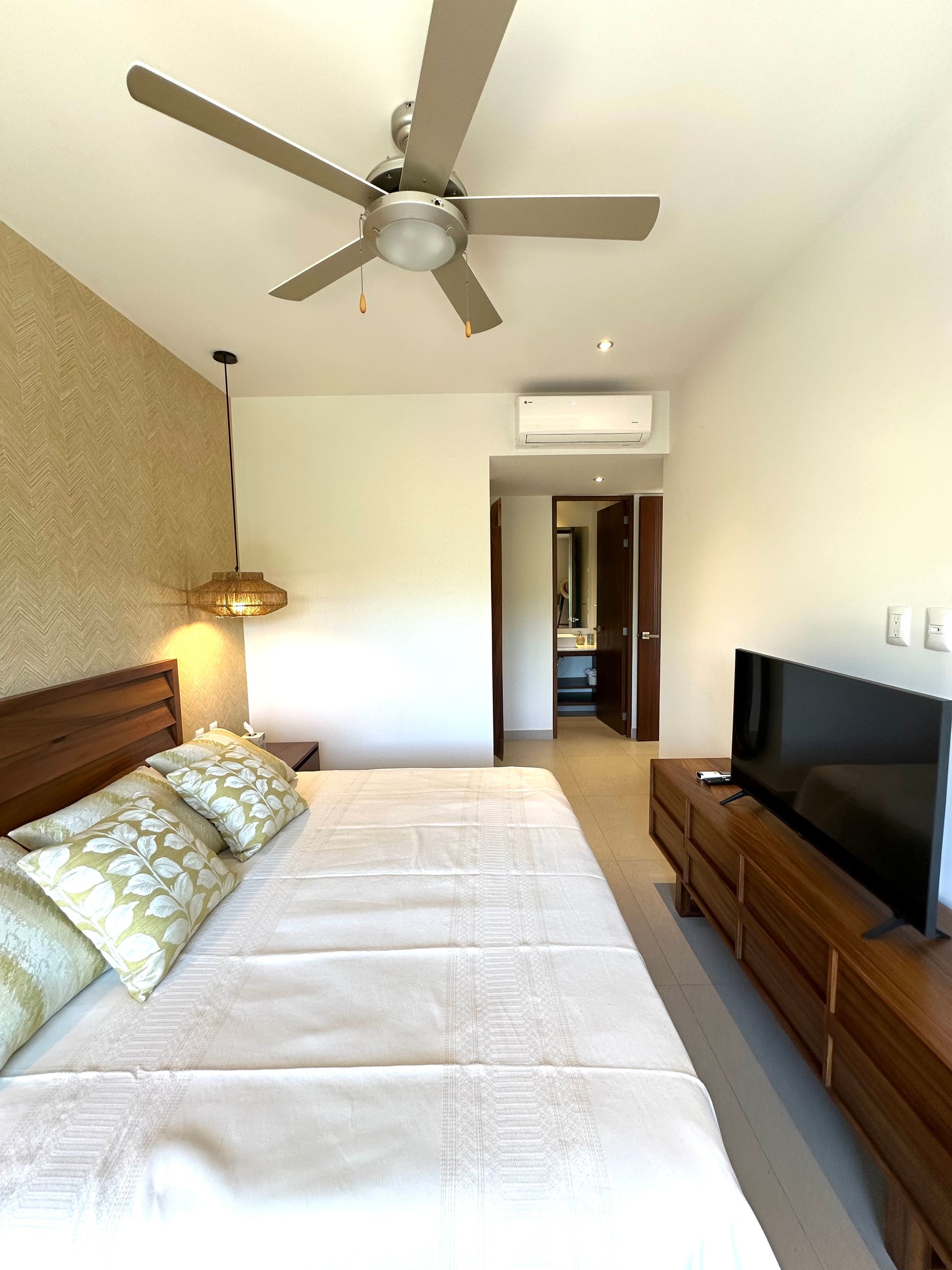 🌊 FOR RENT - Pavilion - 2 Bed Ocean Views - Check-In to the Extraoardinary!
