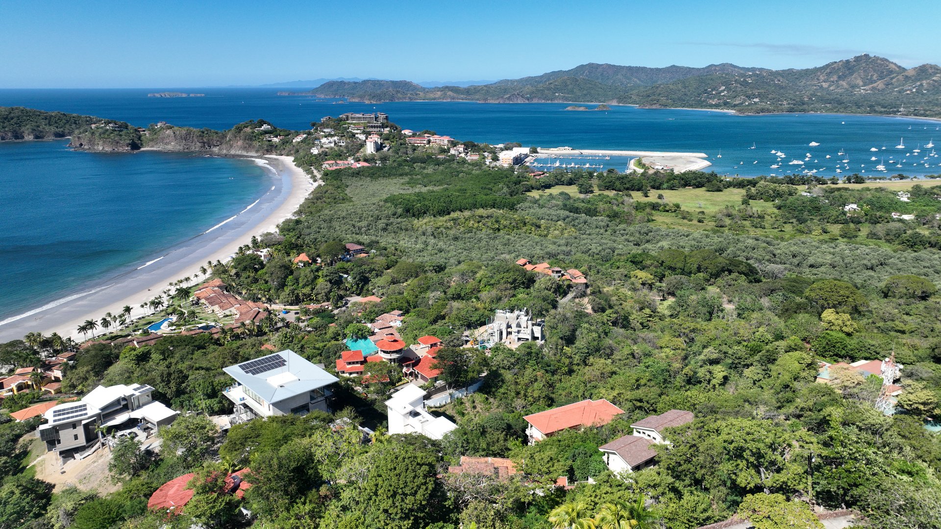 Casa Todo Bien and Guest House: Luxury 4BR Main Home + Guest House with Ocean Views
