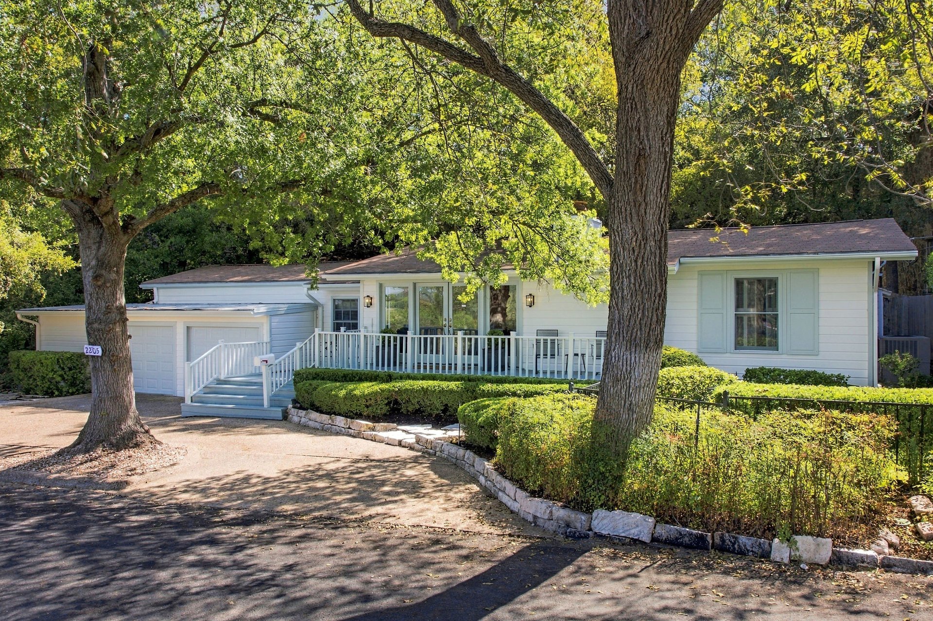 2205 Scenic Drive