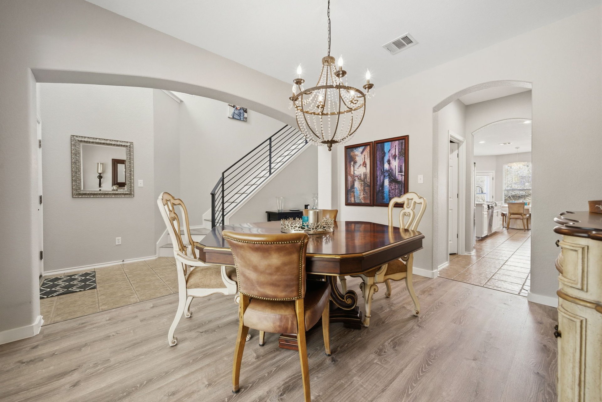 Elegantly Updated Lakeway Retreat w/ New Roof