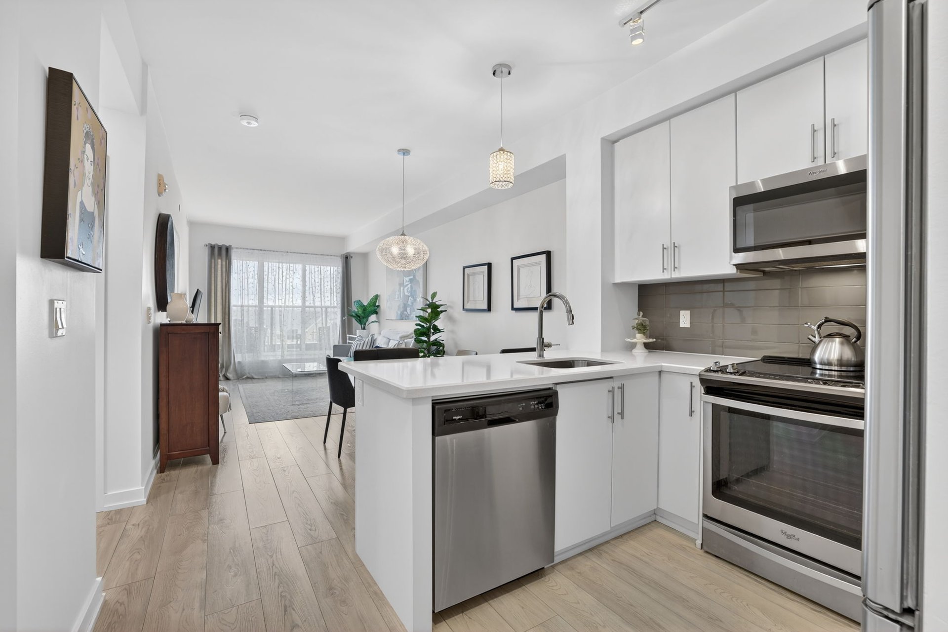 #246 - 555 William Graham Drive