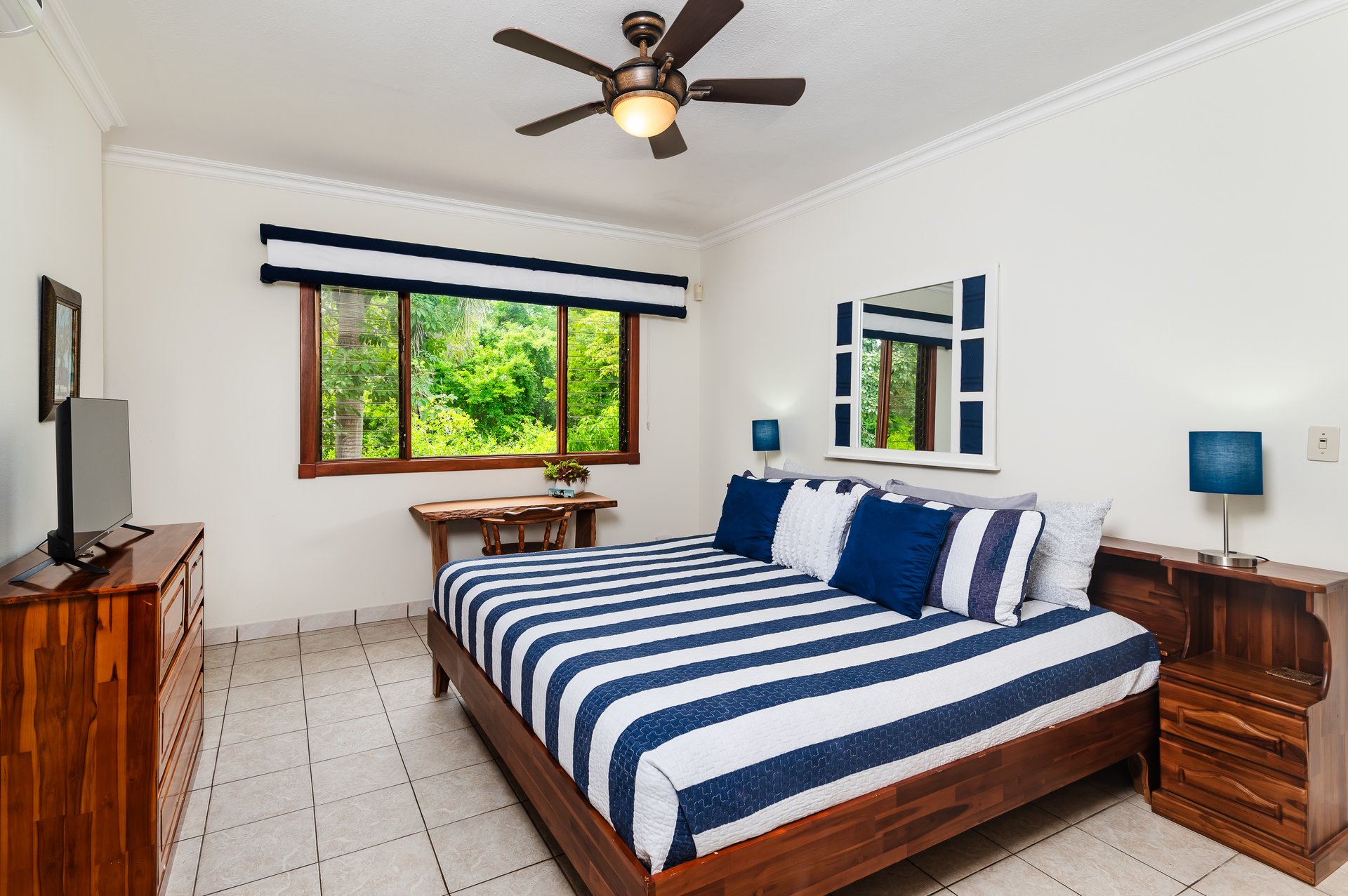 Pacific Beach 4 | Adorable 2 Bedroom 2 Bathroom Beachfront Condo in Playa Potrero!