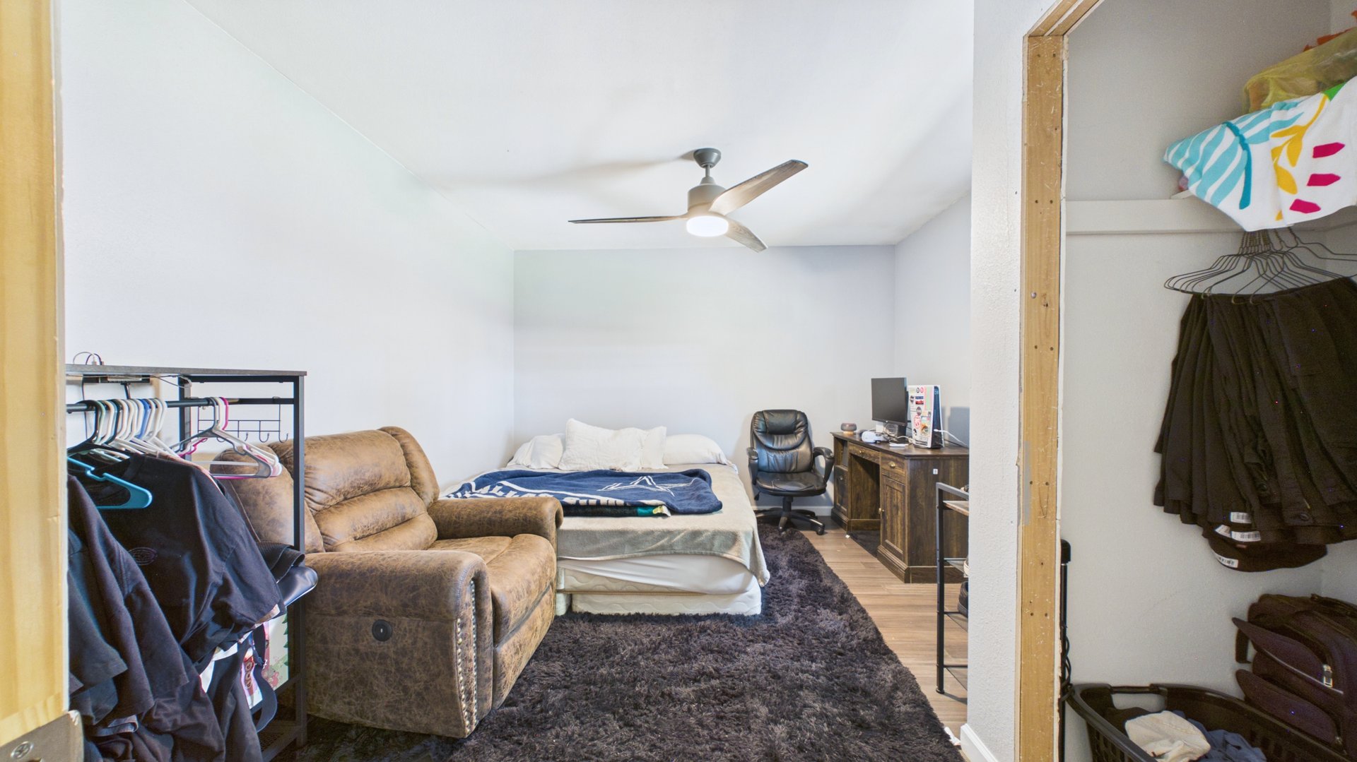 1015 W Normandy Dr