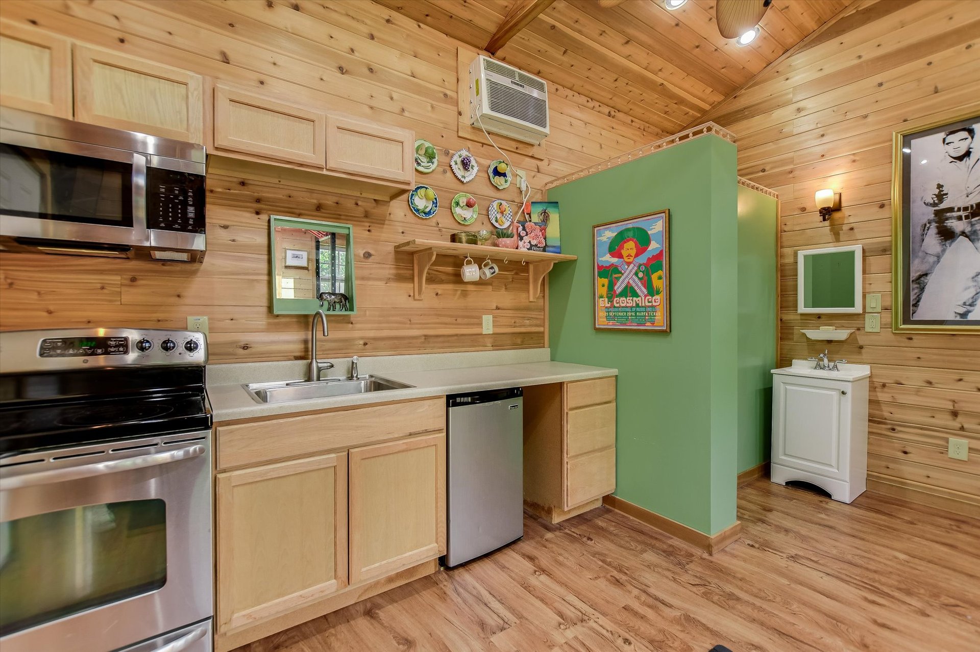 8917 Glenn Lane