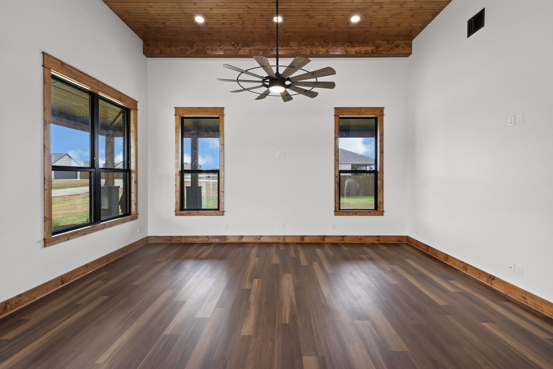 1091 Barton Ranch Road 