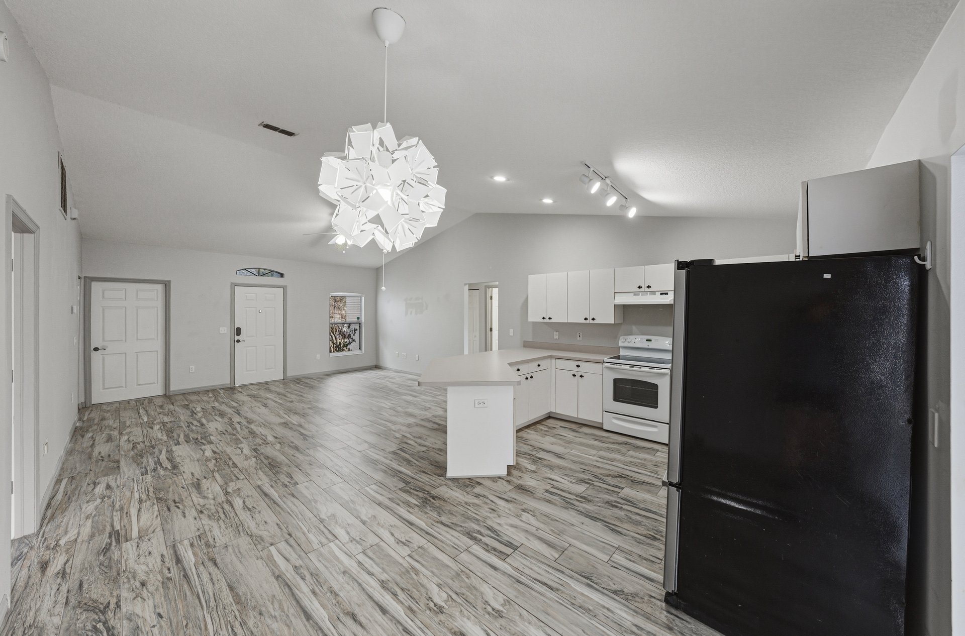 4752 TIMBER WAY