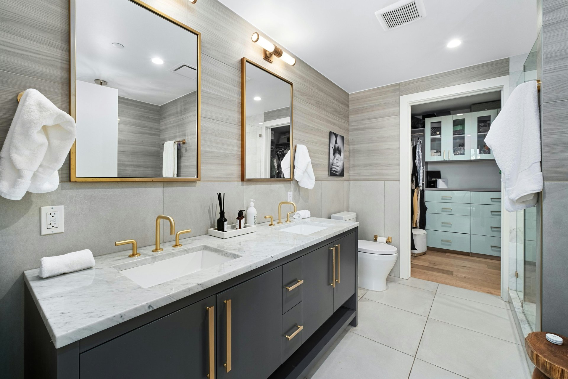 70 Rainey Street #2702