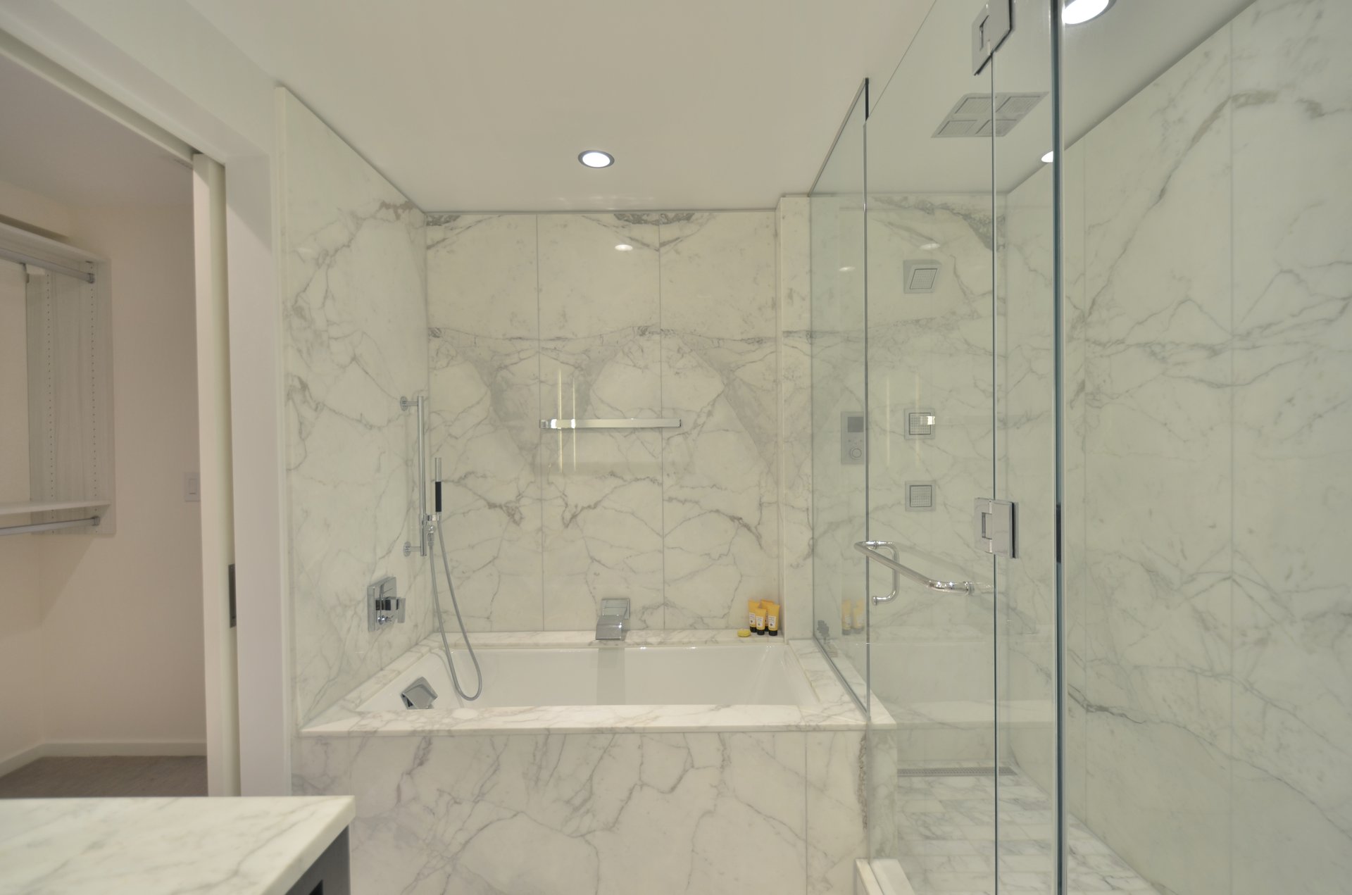 Suite 3003- 180 University Ave