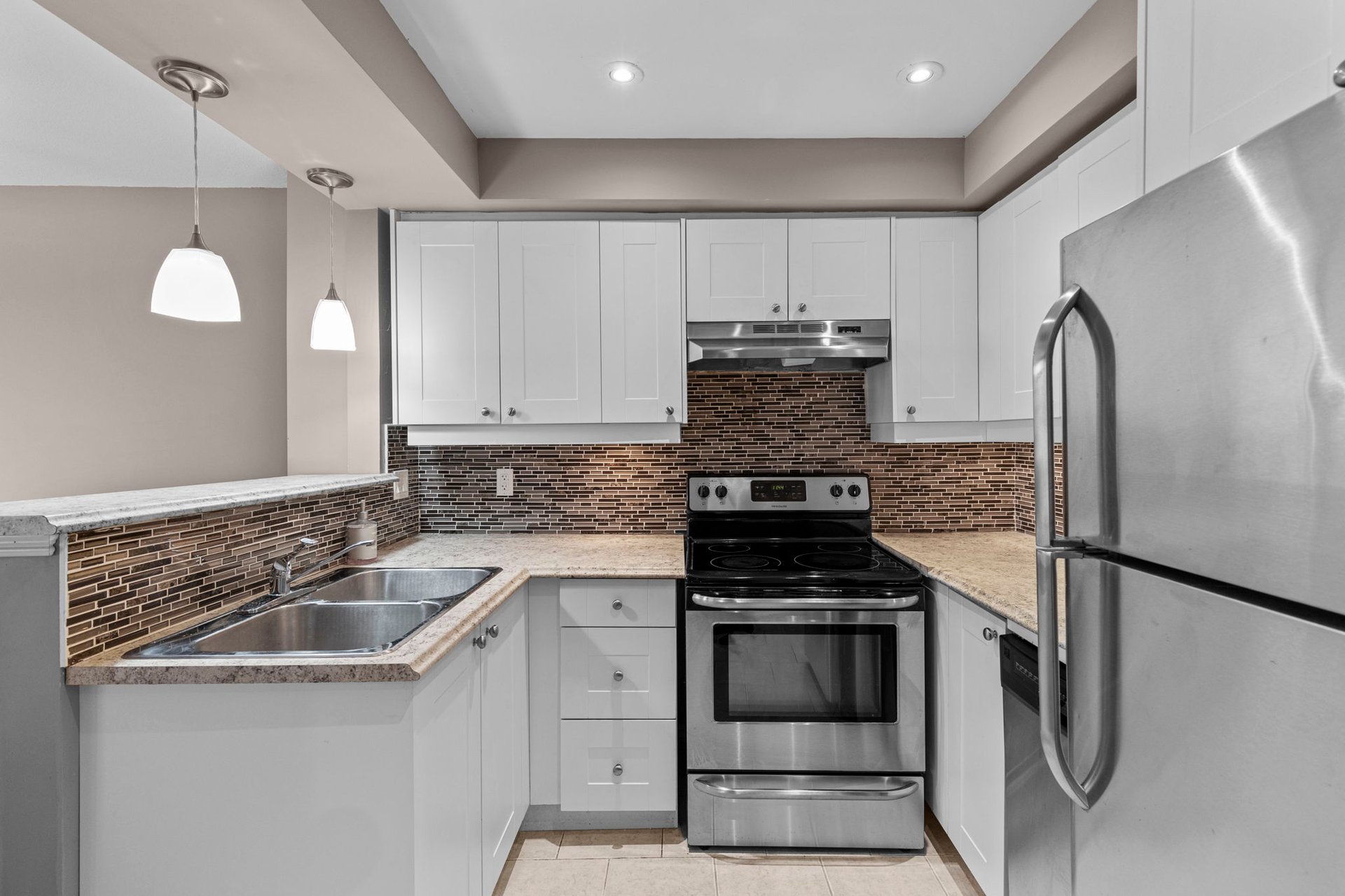 12-12 Lankin Boulevard, Orillia