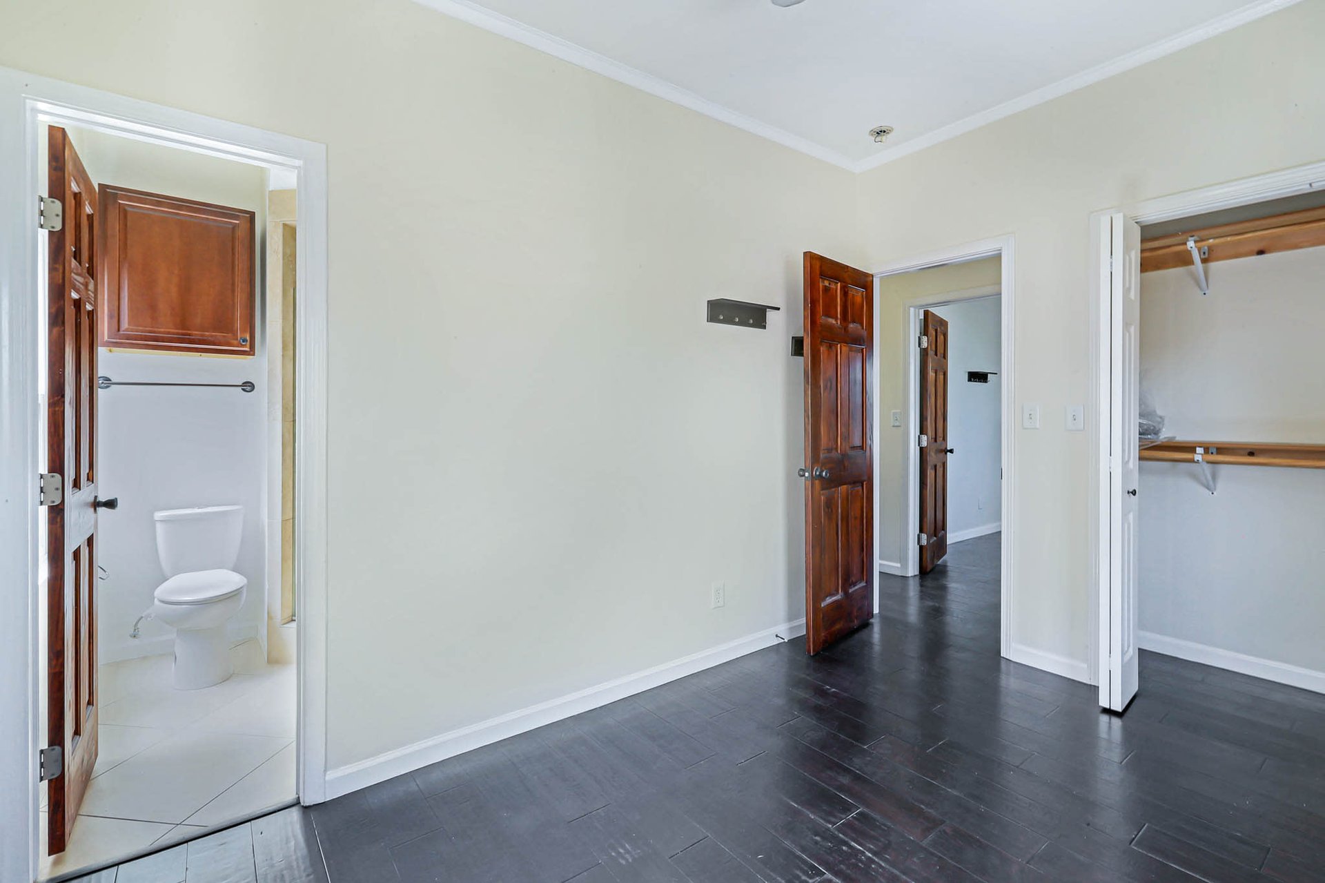 Excellent Opportunity. 5-Units at Strong Current 5.6% Cap in Wilshire HIghlands