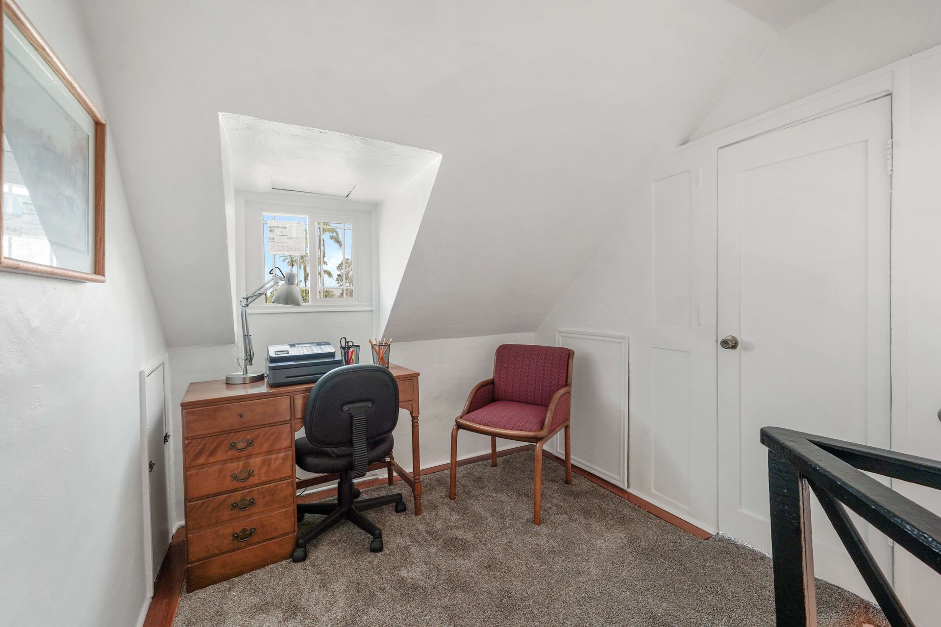 Light and Bright Remodeled Country English in Mid Los Angeles!
