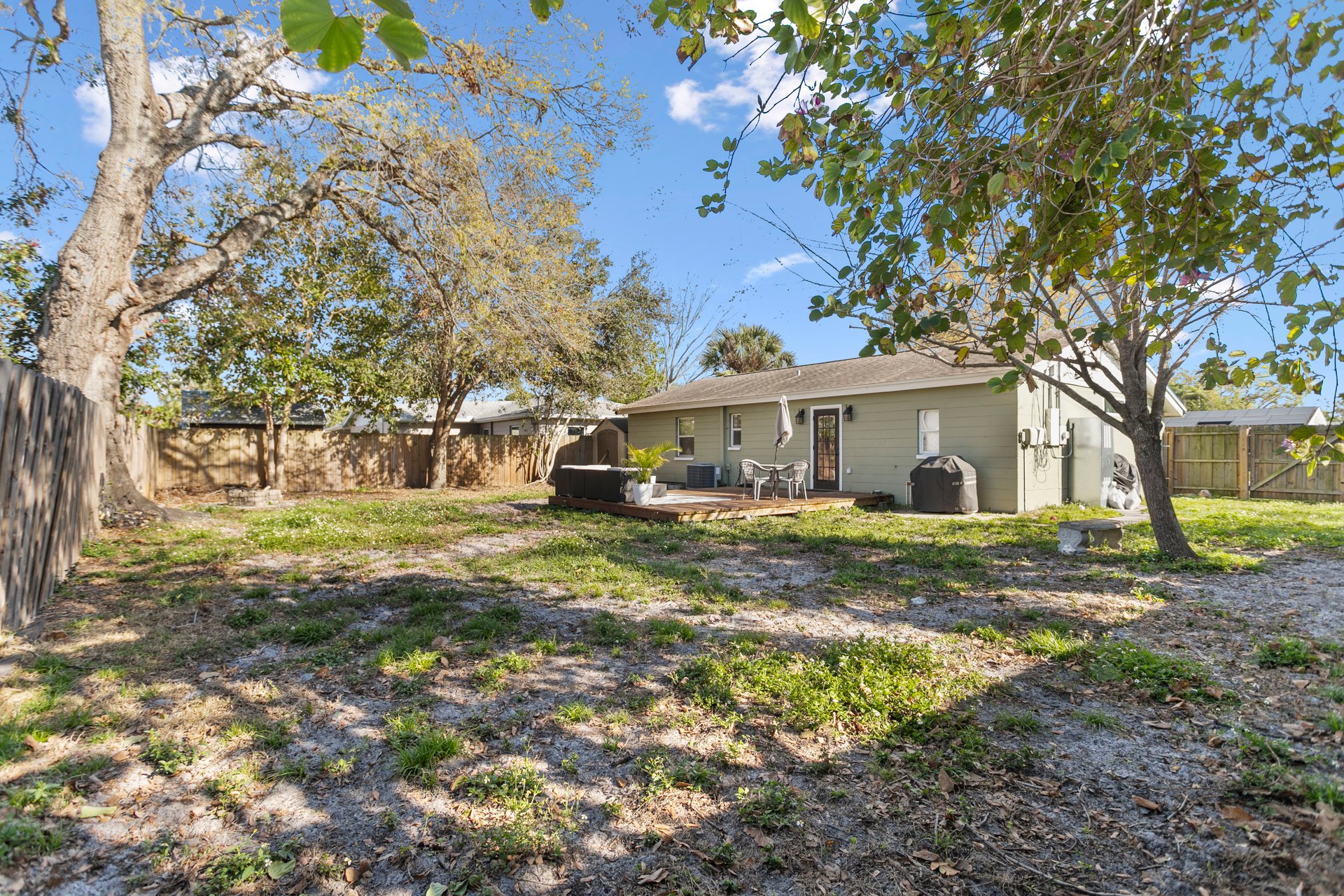 3913 W WALLACE AVE