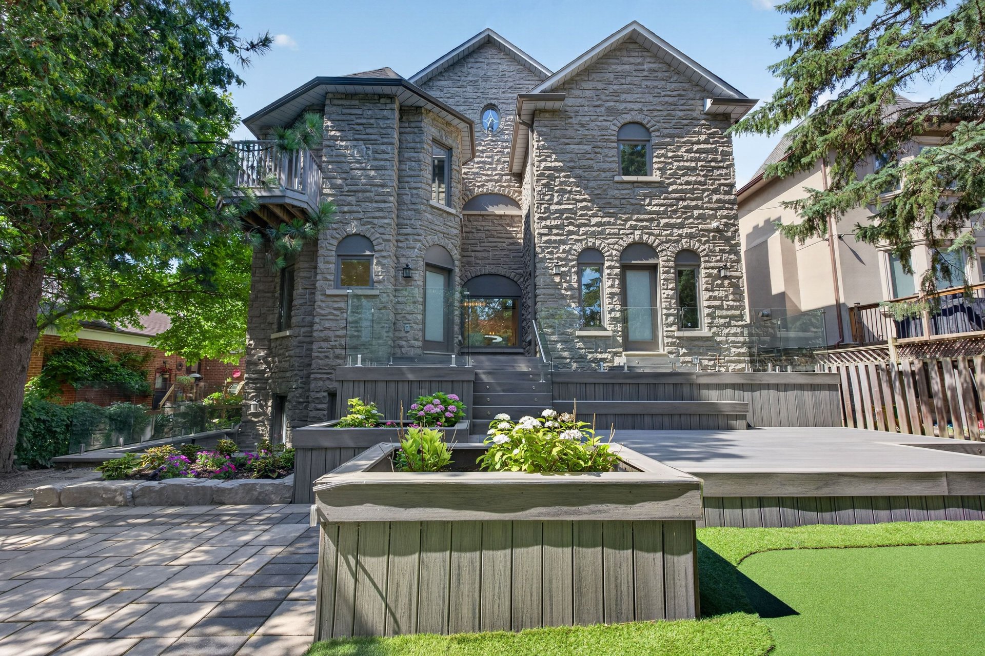 Fully Renovated Designer Residence