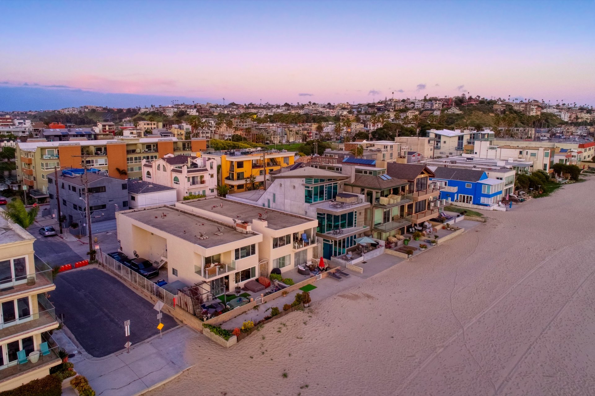 6401-6405 Ocean Front Walk