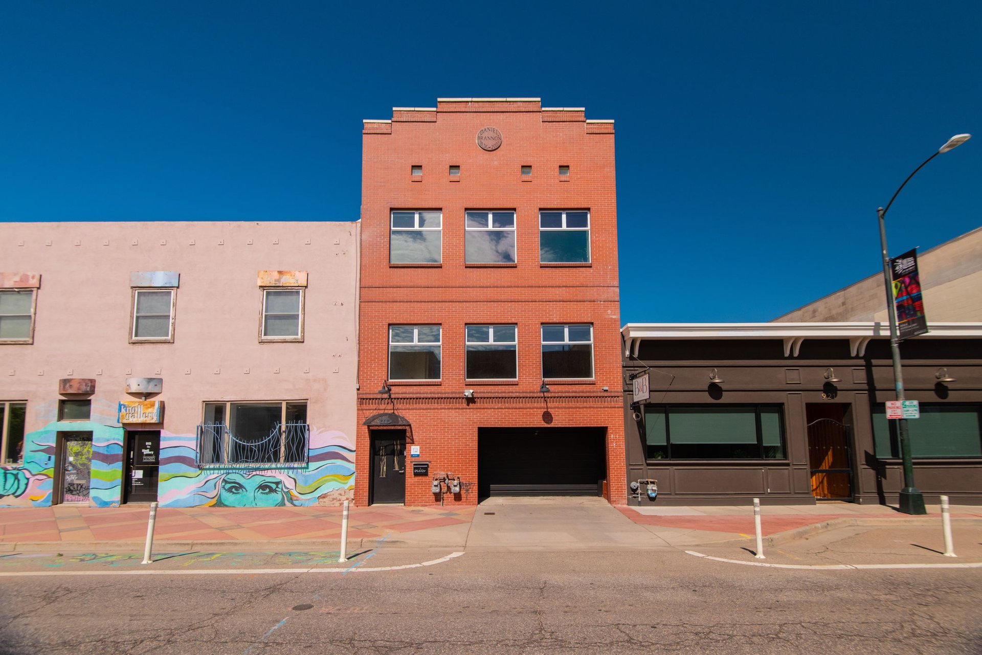 919 Santa Fe Drive