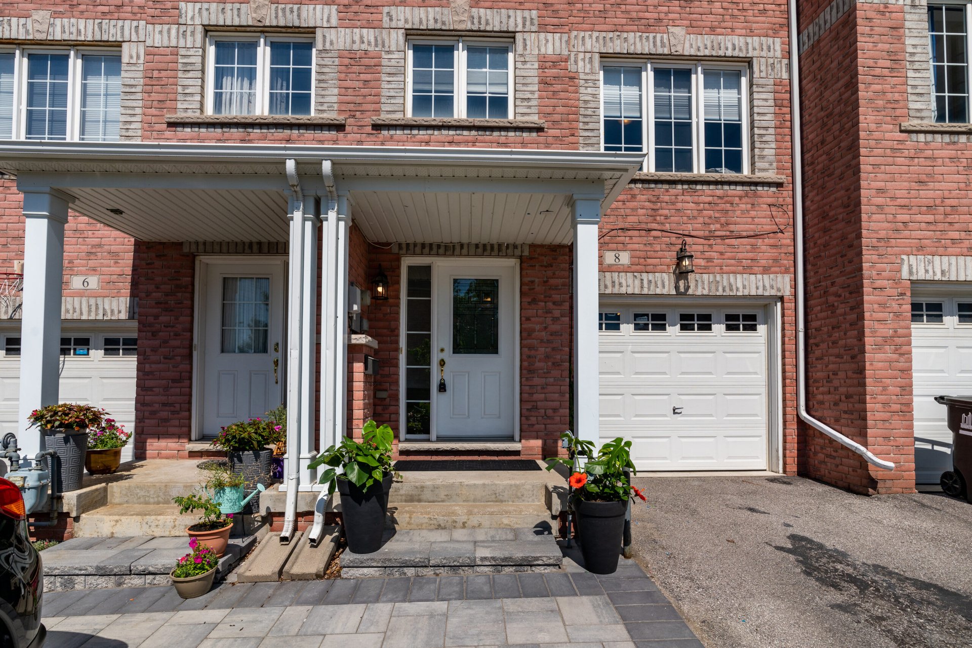 8 Wilkes Crescent