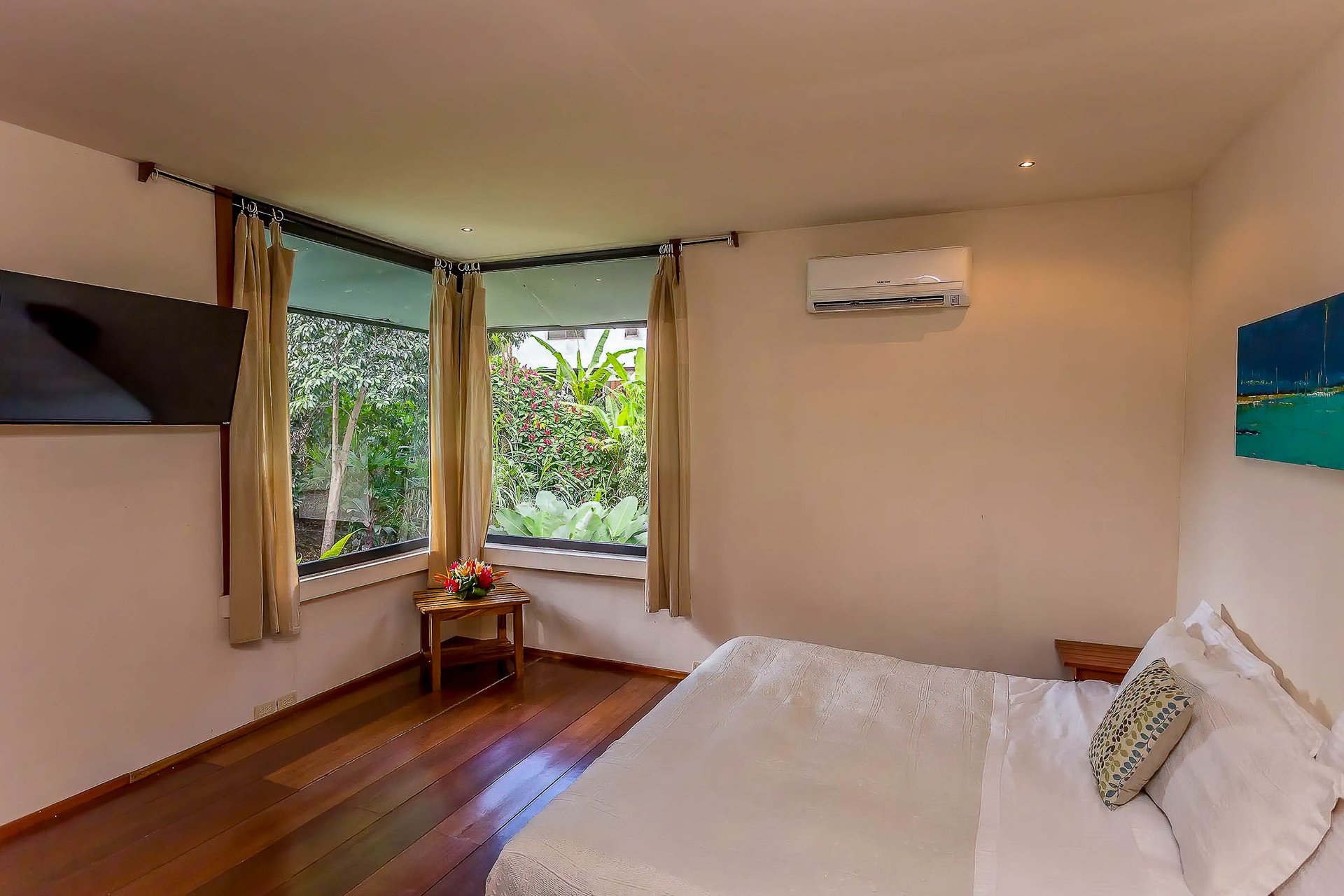 Casa de Luz, Manuel Antonio 3 bedroom/5 bath, Vacation rental income