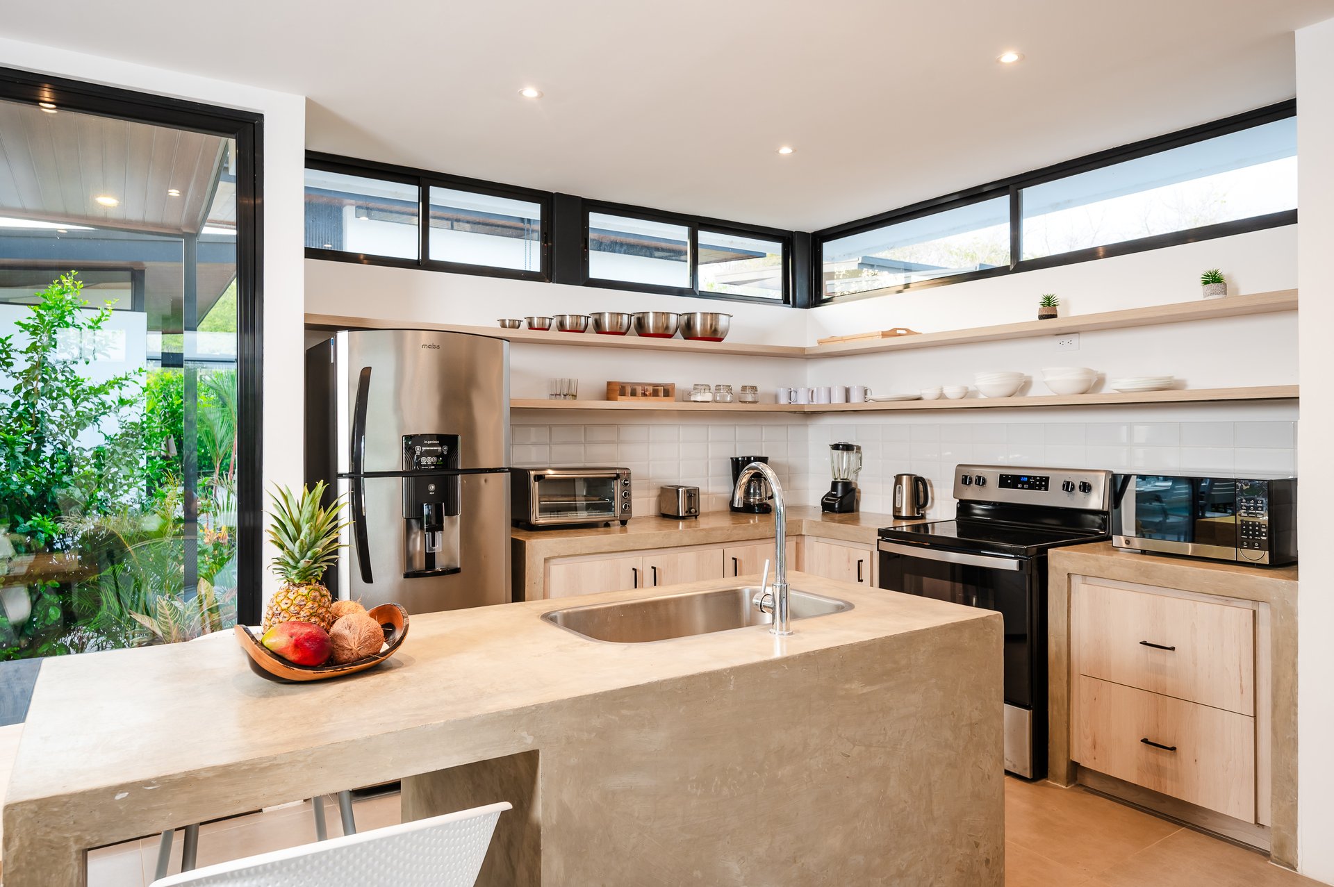 V-Kaza Oriol | Exclusive Modern 2-Bedroom Villa Steps from Playa Conchal