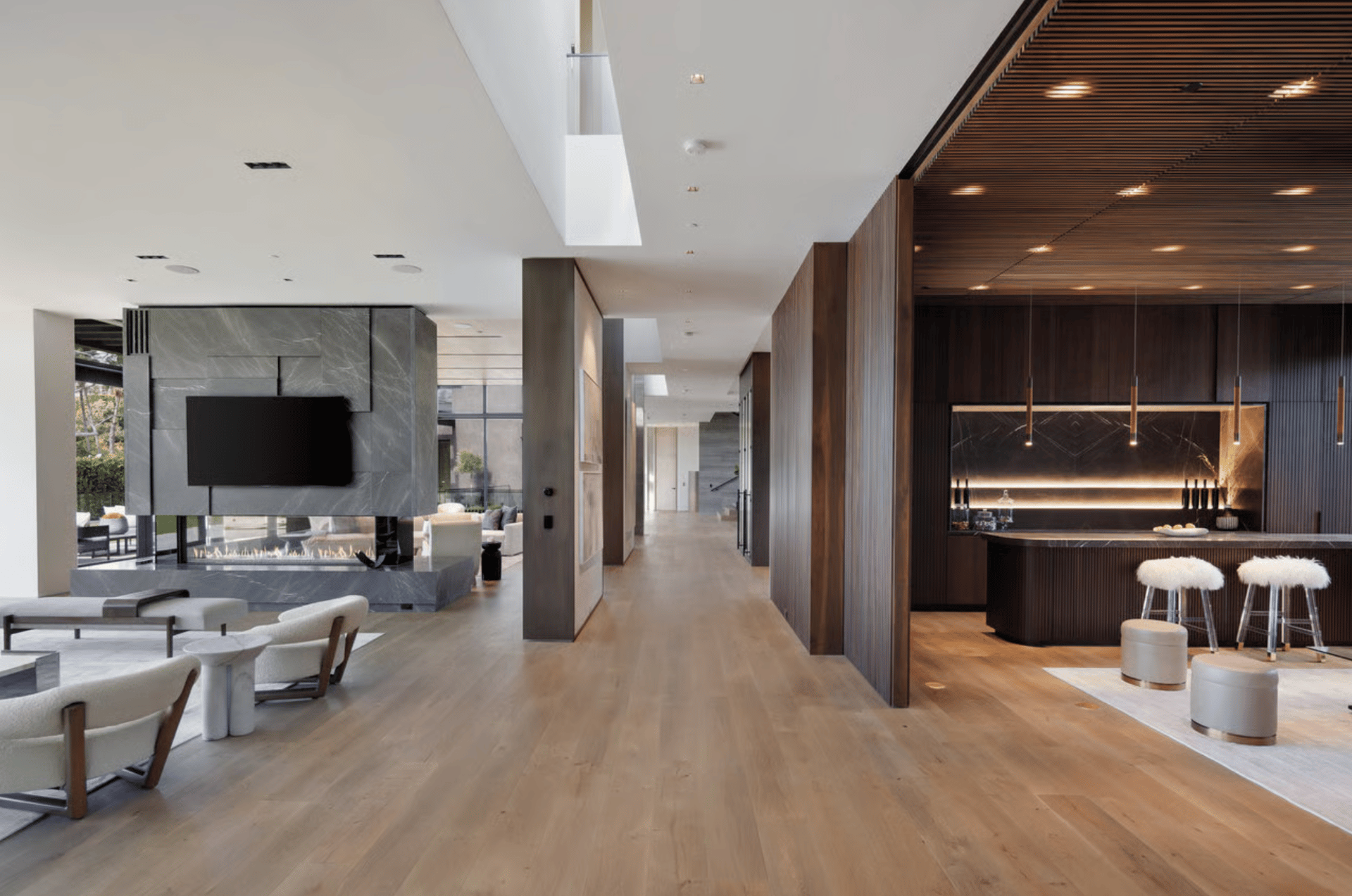 The Monocle, Holmby Hills