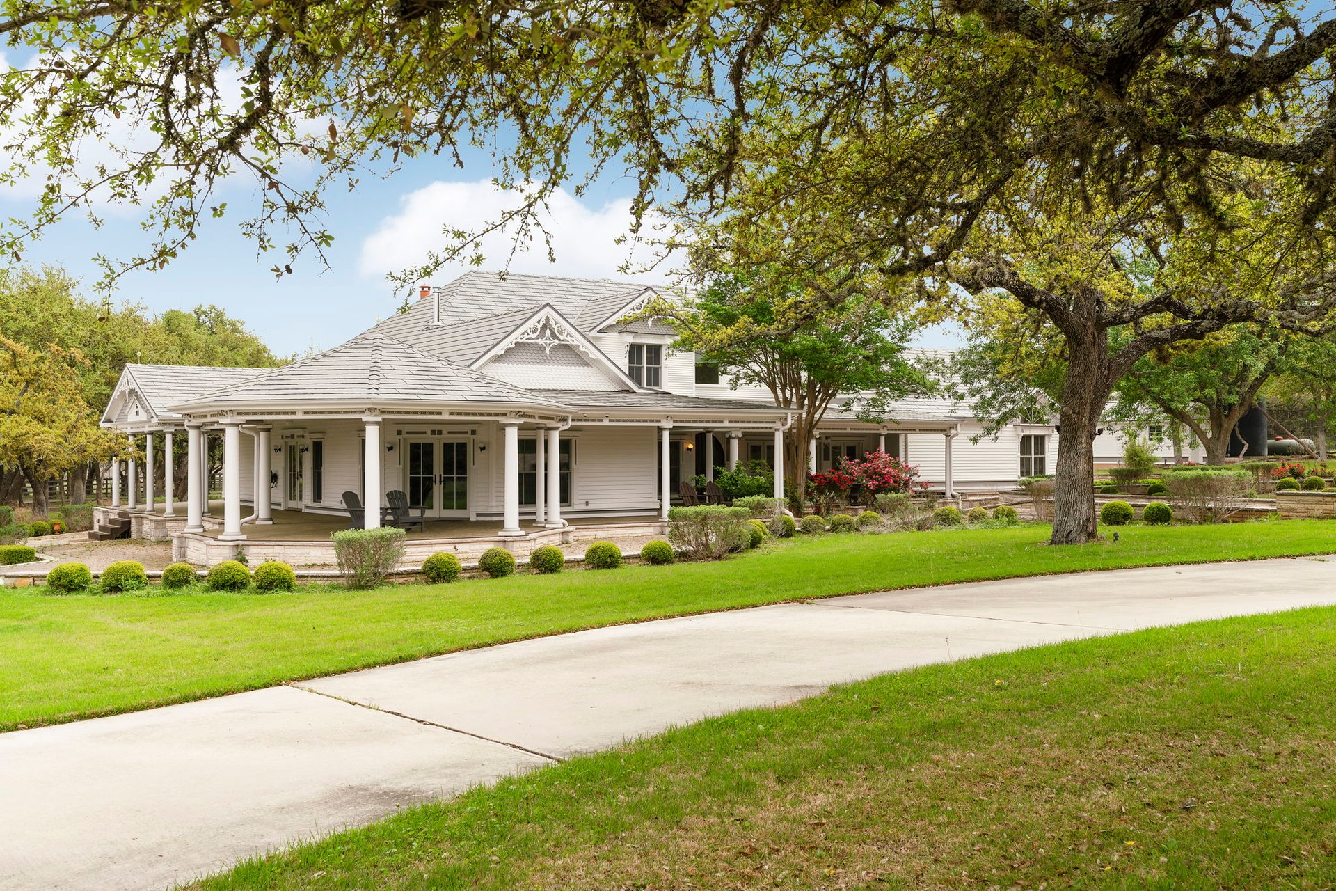 690 Autumn Ln