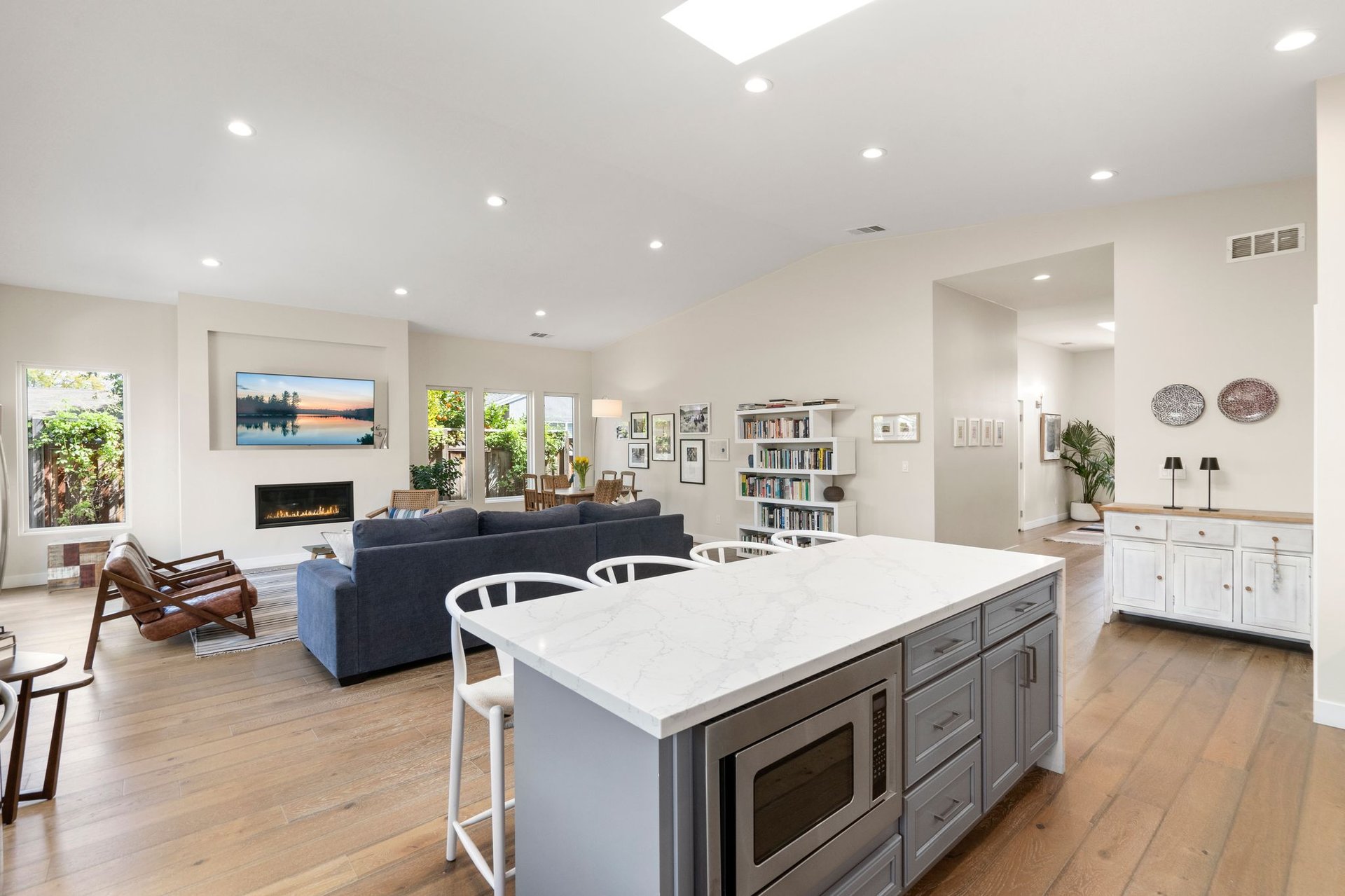 2331 Sunny Vista Dr