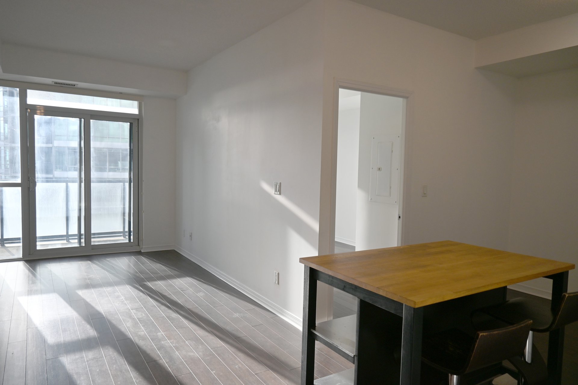 352 Front St W Unit: 2103