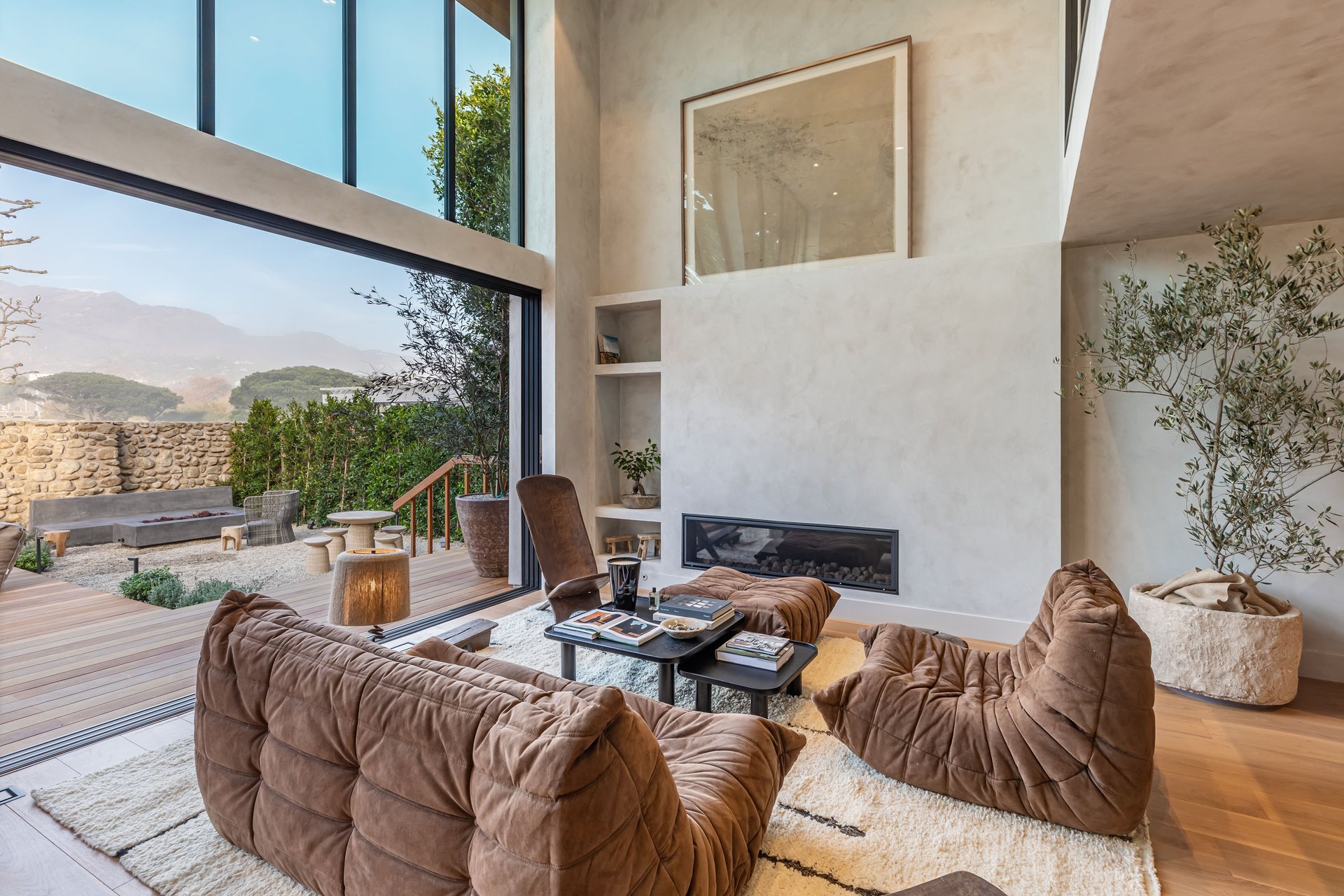 23505 Malibu Colony Rd