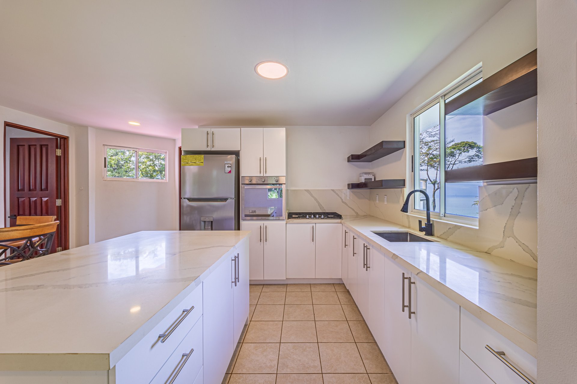 16 ACRES – 6 Bedroom Grand Estate With Guest House, 15 Minutes to Dominical, SPECTACULAR OCEAN VIEWS!!!