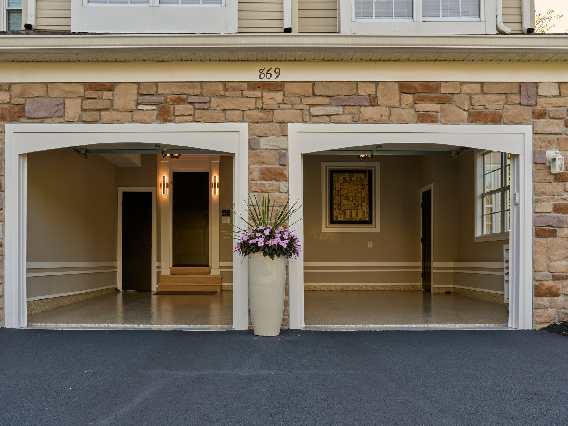 869 Breckinridge Ct 
