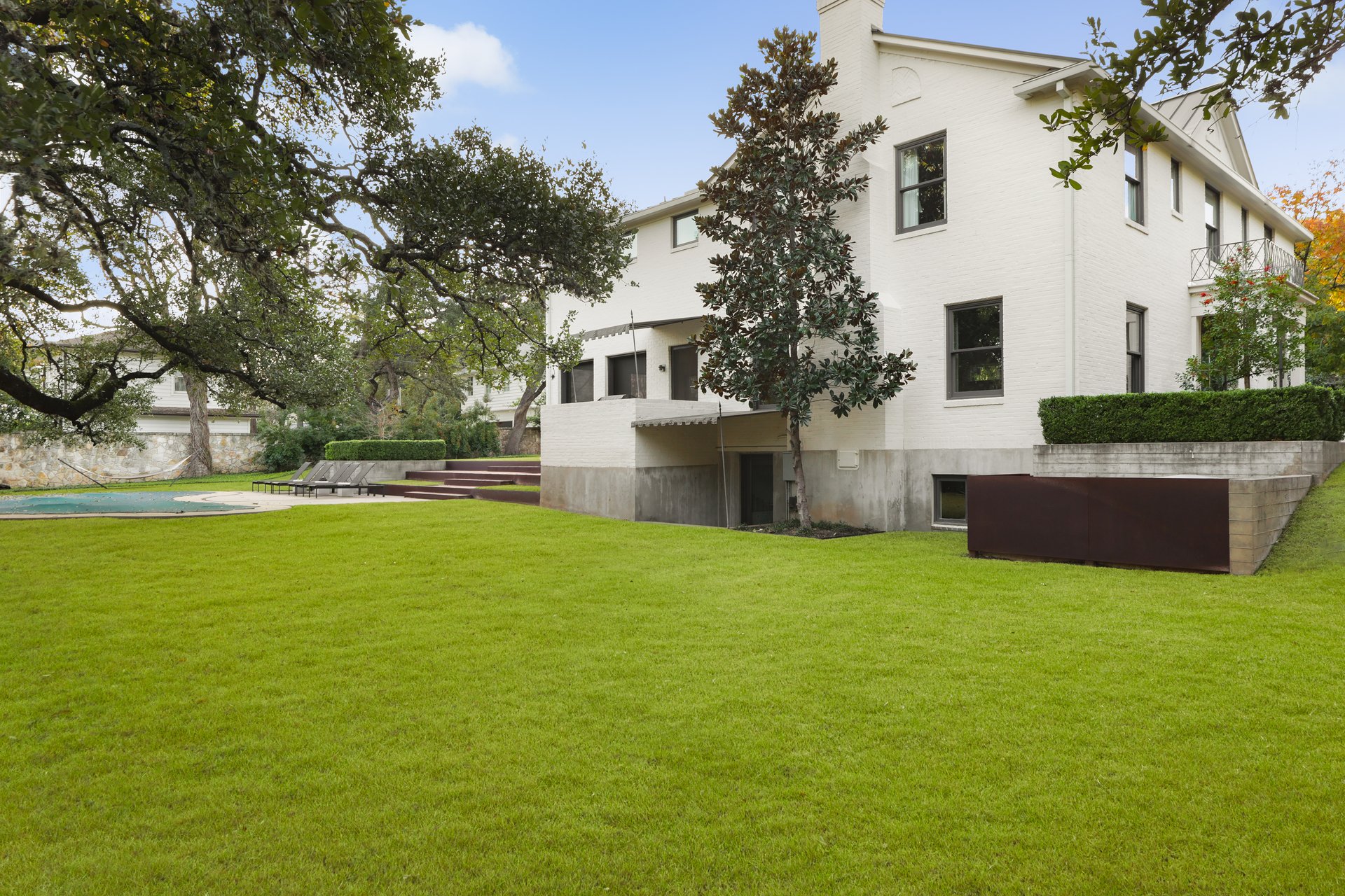 2408 Windsor Rd