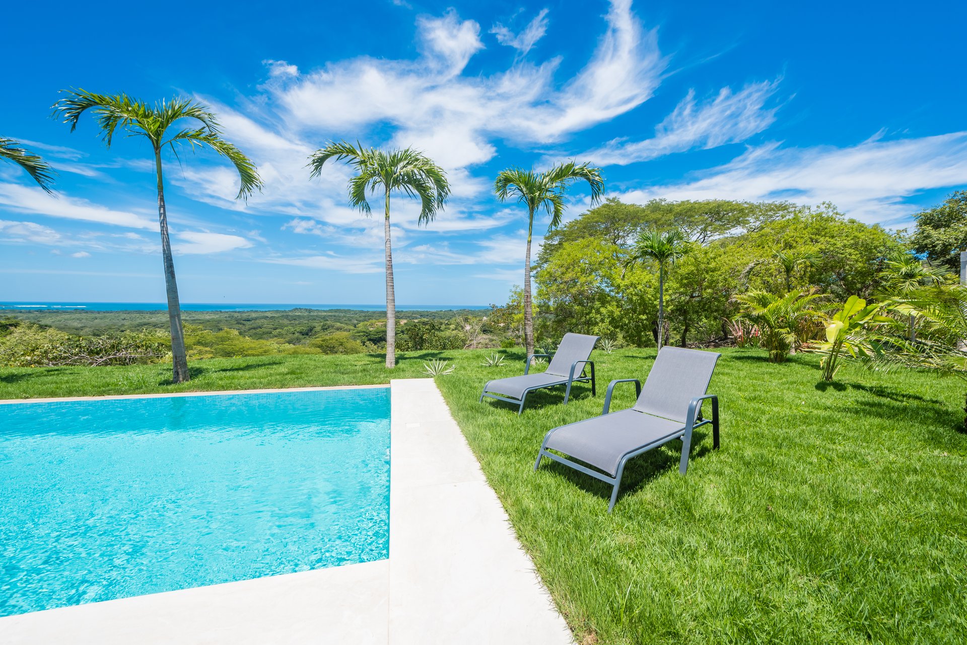V-Lokamar Corona 1 | Exclusive 5-Bedroom Villa with Panoramic Pacific Ocean Views in Playa Grande
