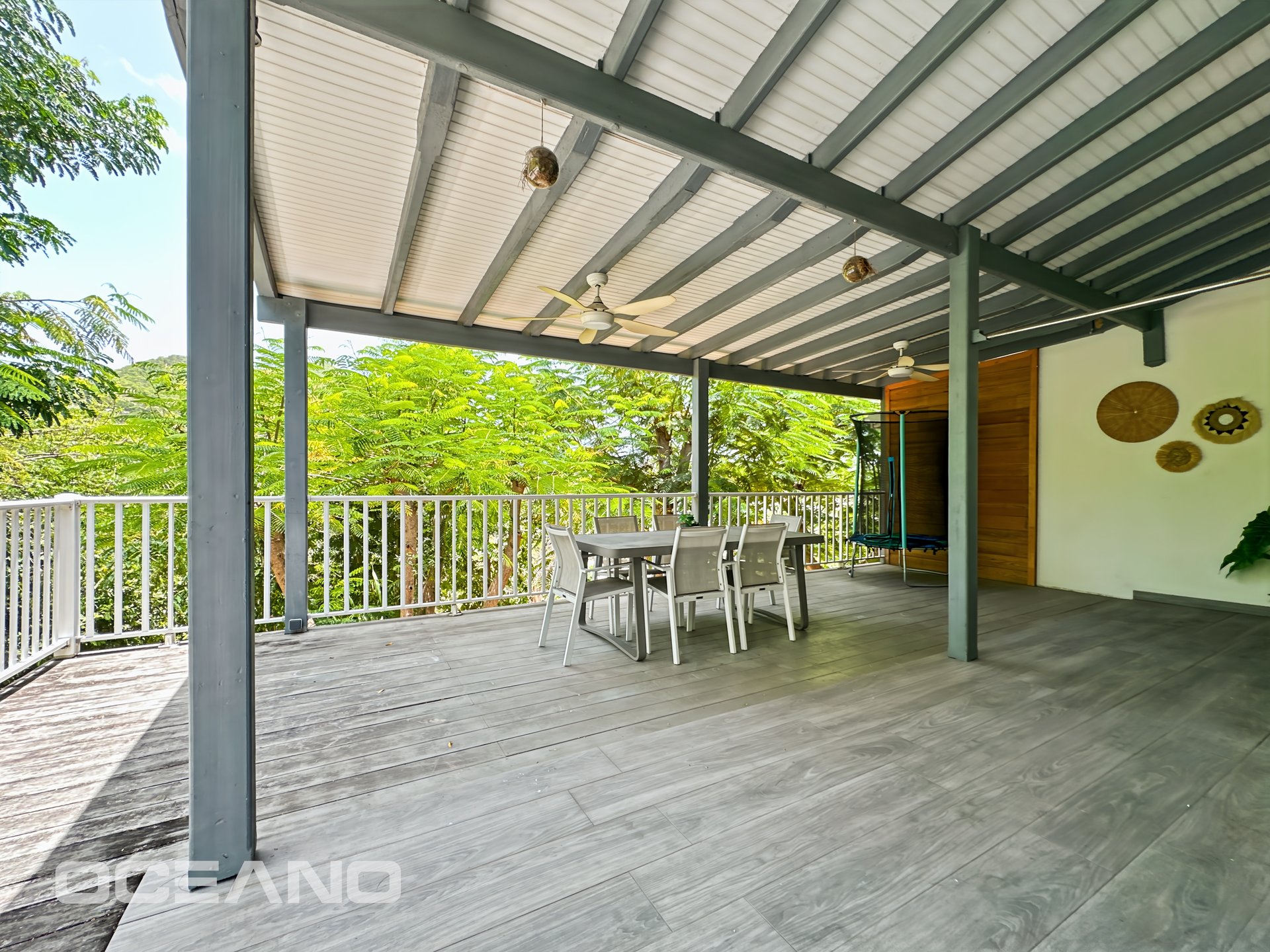 Cozy Home with Mezzanine and Large Terrace – Orient Bay