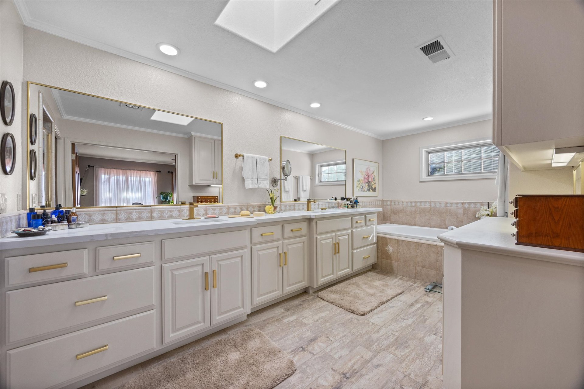 Find Peace, Privacy & Panoramic Views at 24120 Sorrel Court