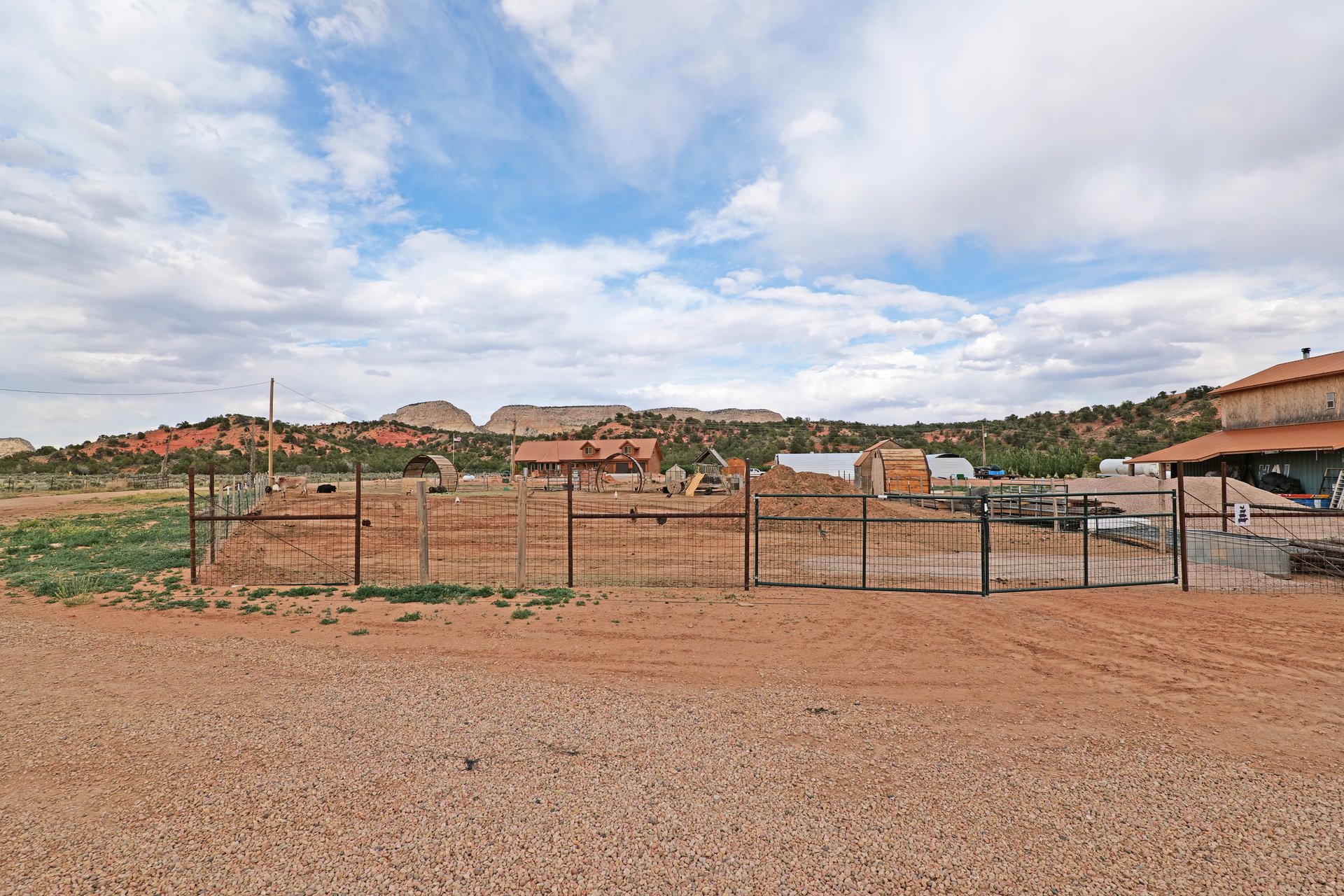 7395 N Johnson Canyon