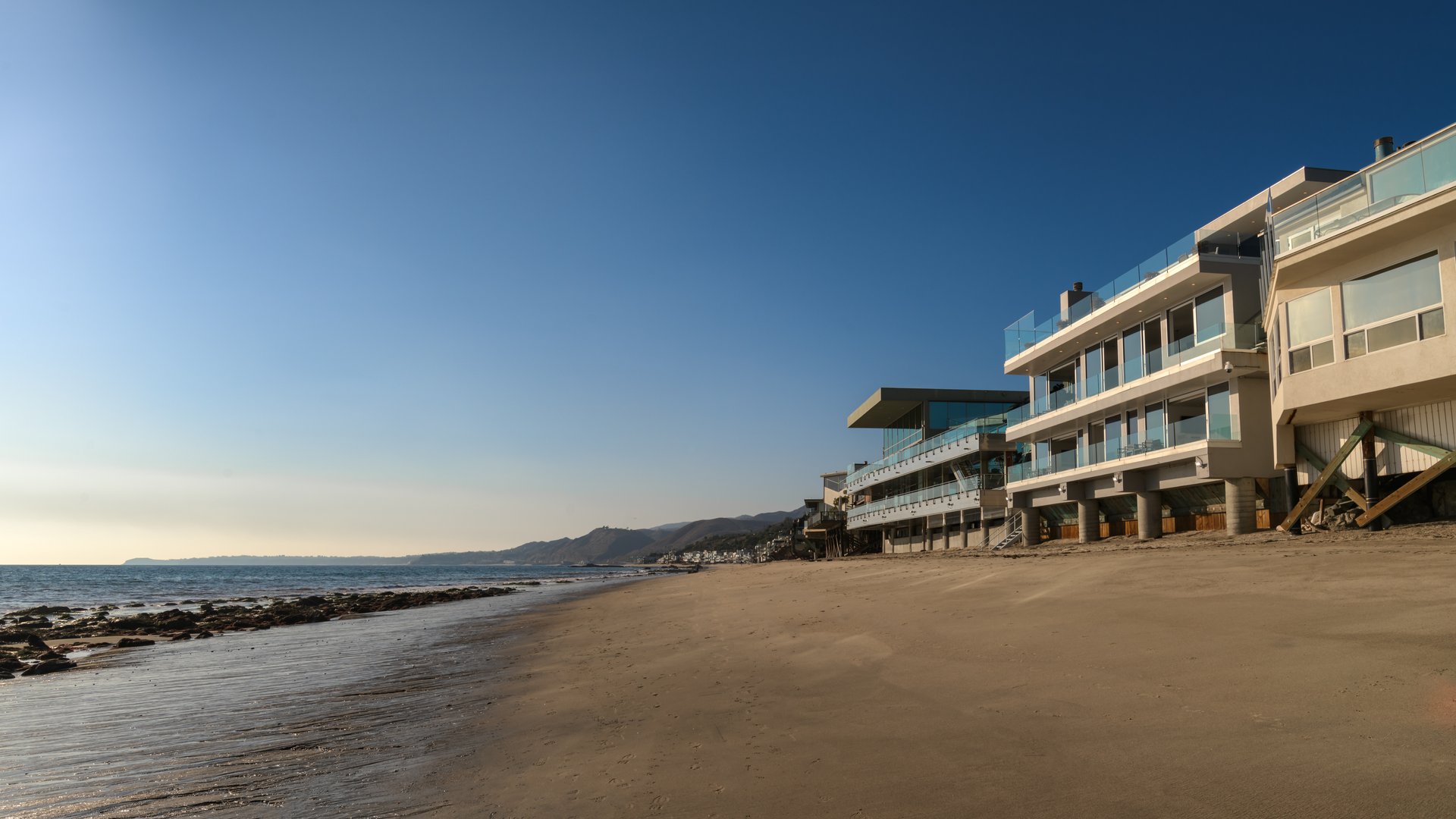 24420 Malibu Rd