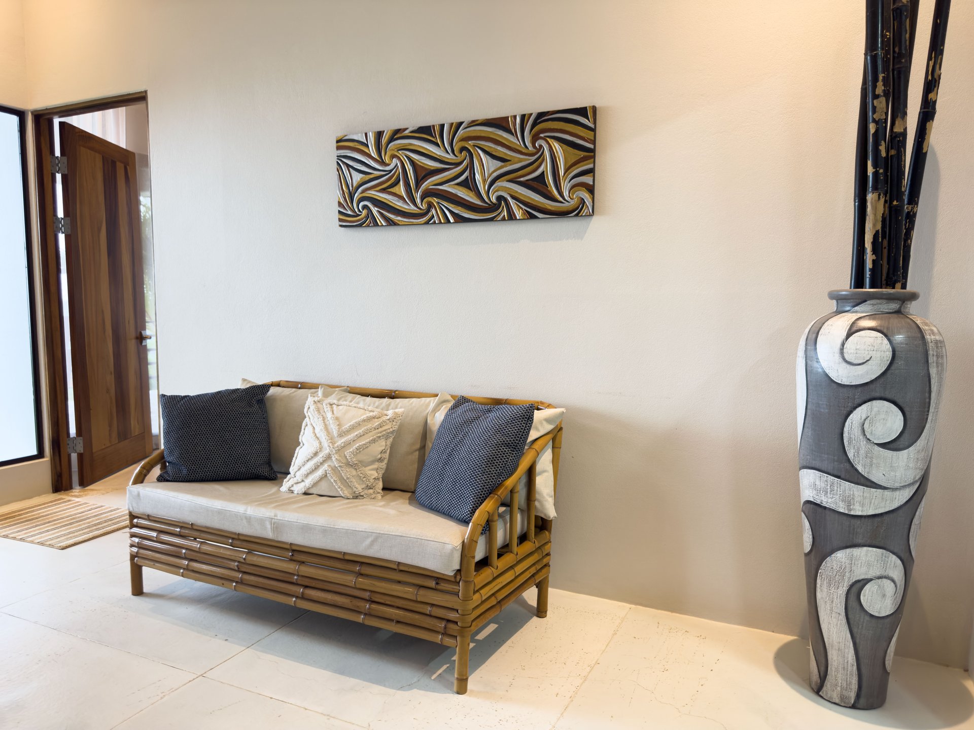Stylish 4 bedroom home in the popular Dominicalito community, 7 minutes to the beach