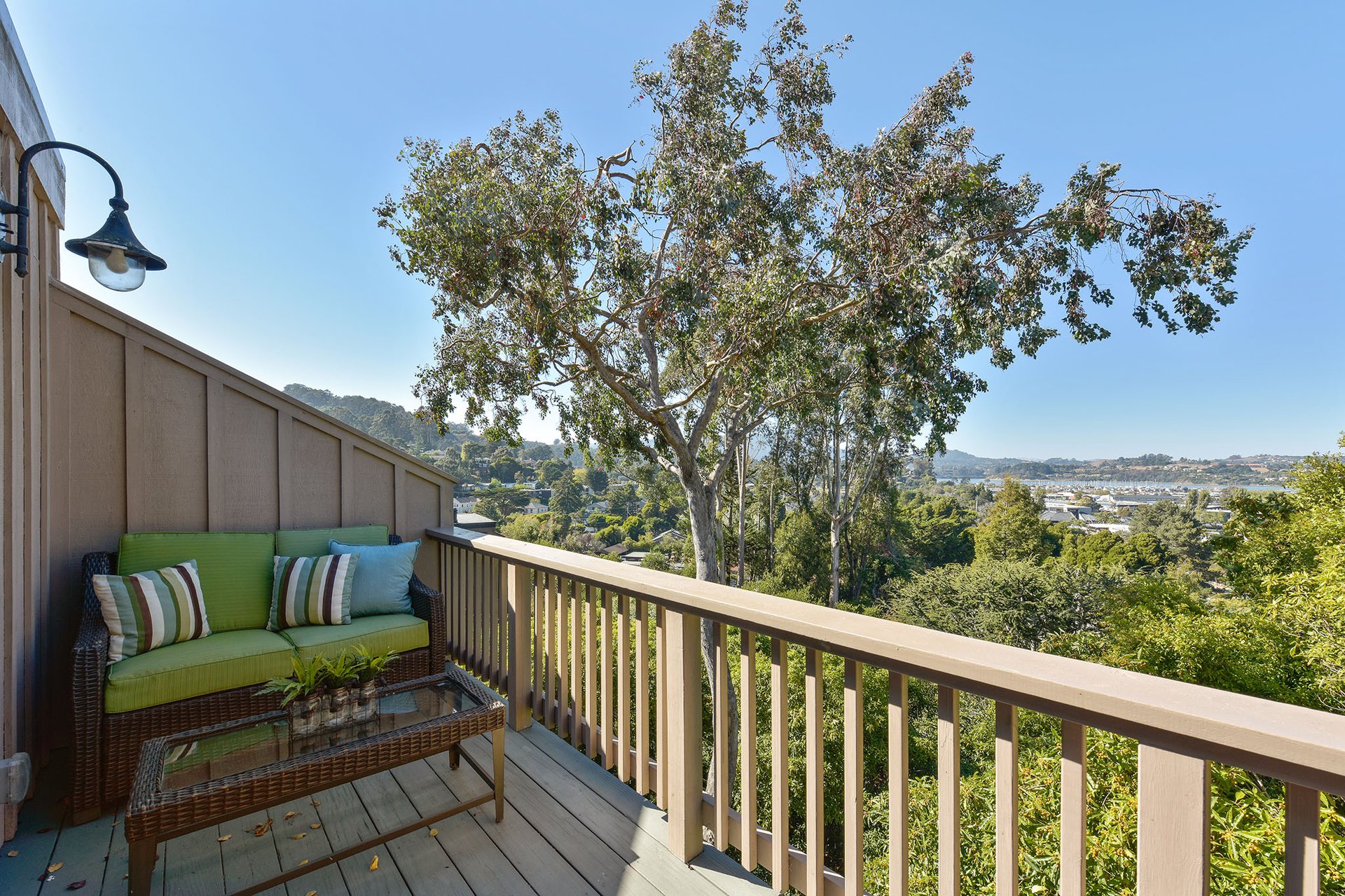 14 Marin Ave