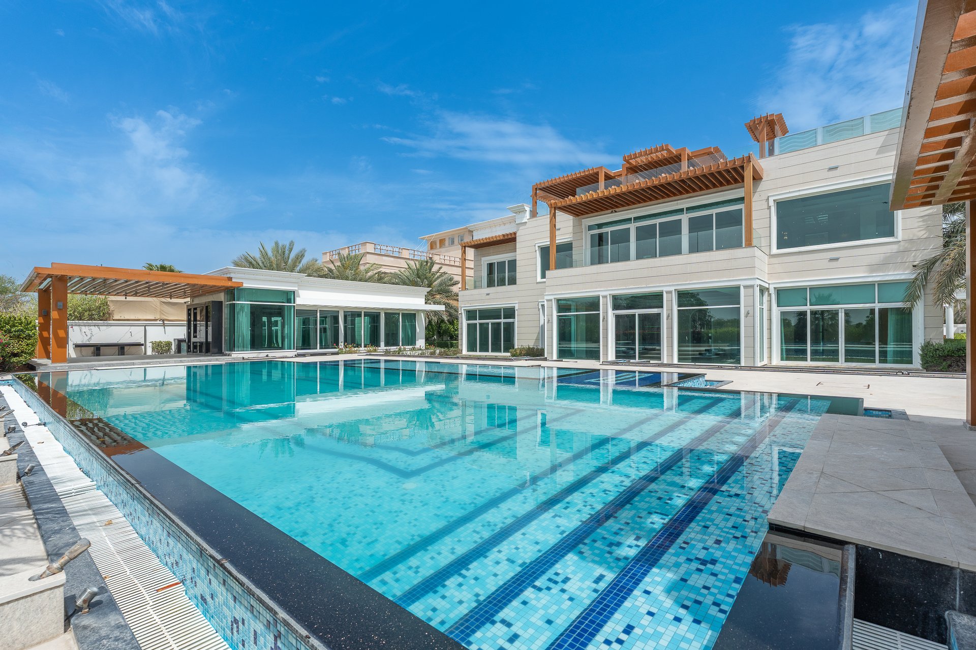 Emirates Hills Villa 