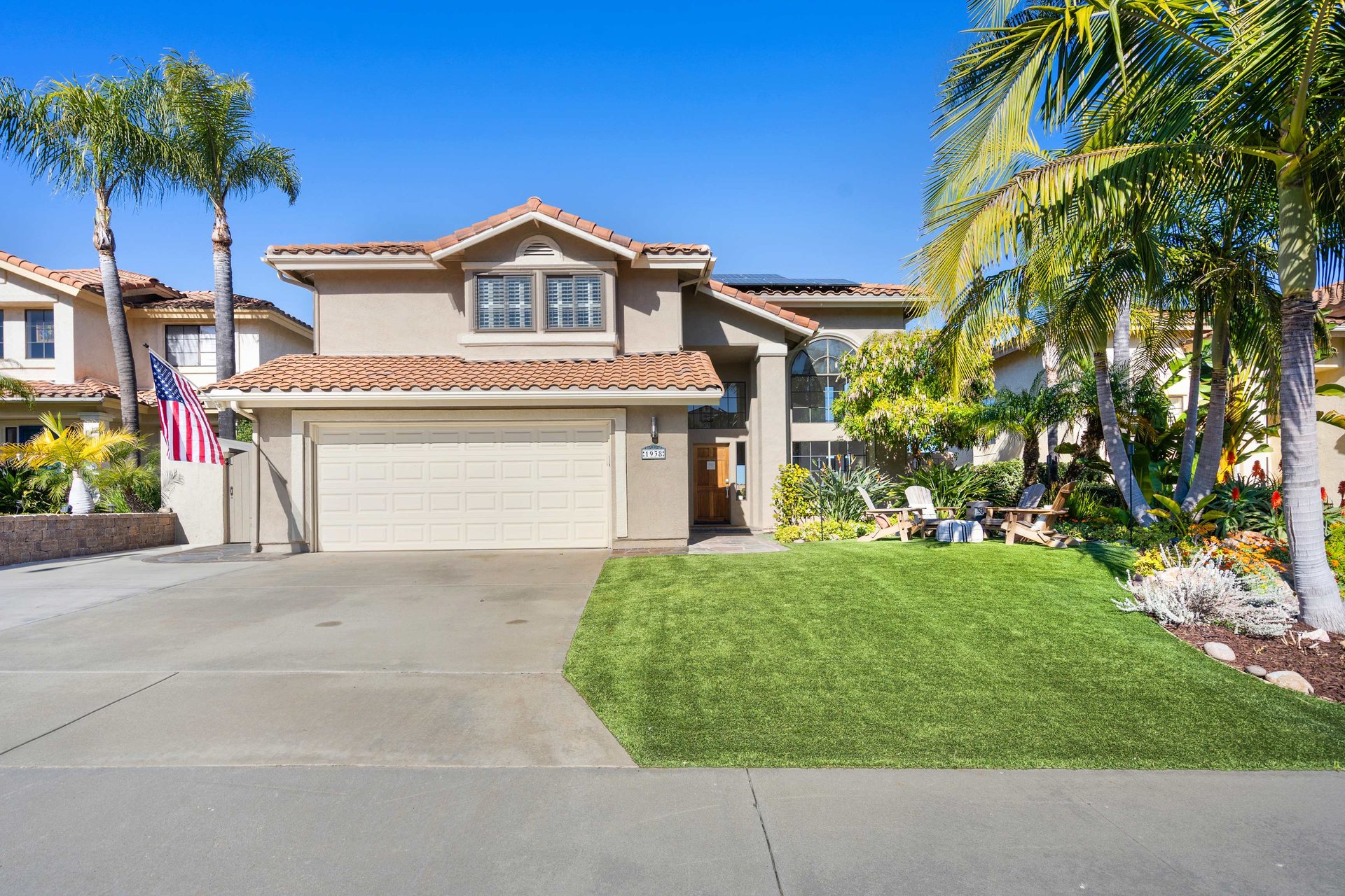 1938 White Birch Dr