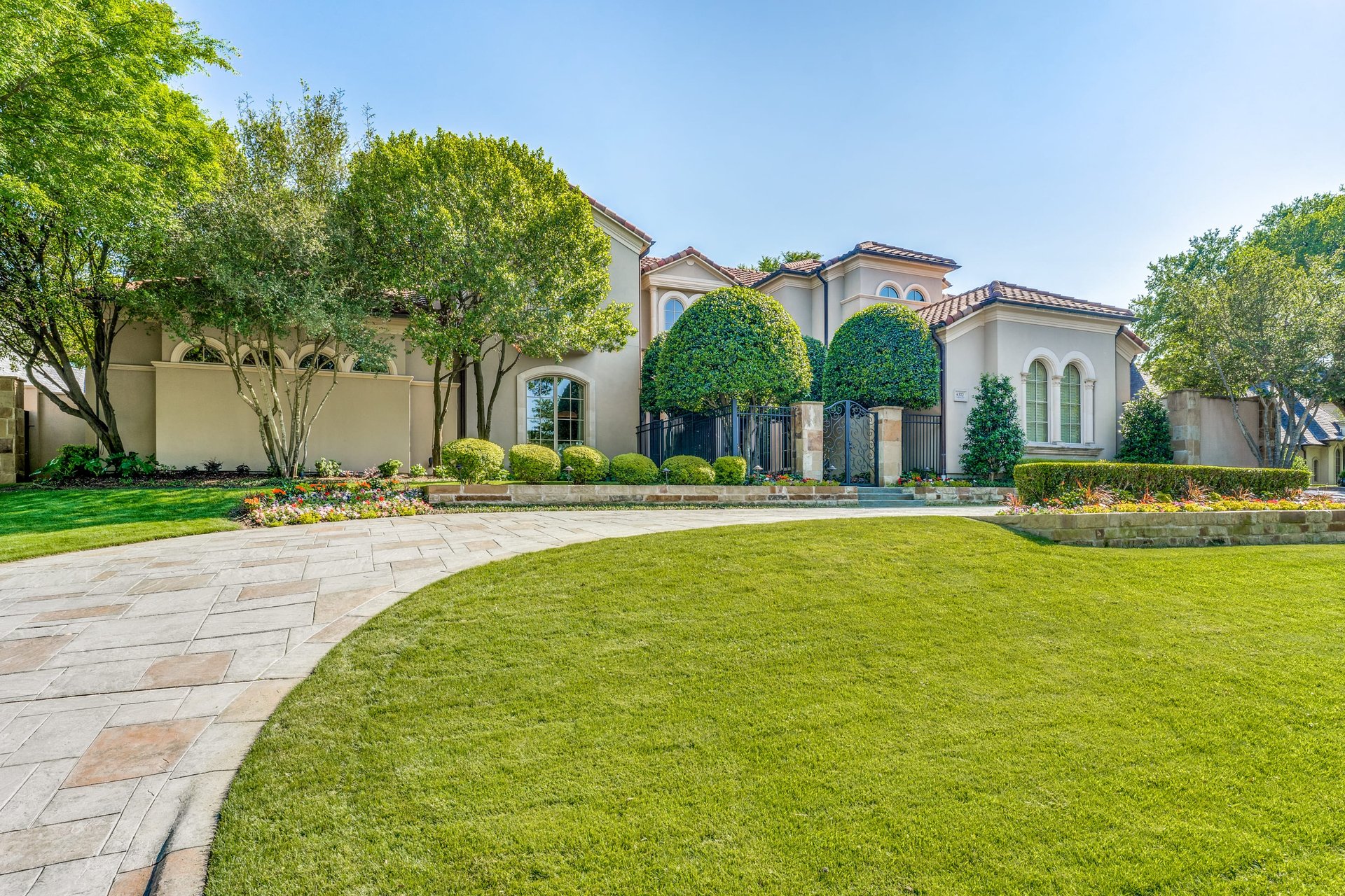 Private Address, Dallas
