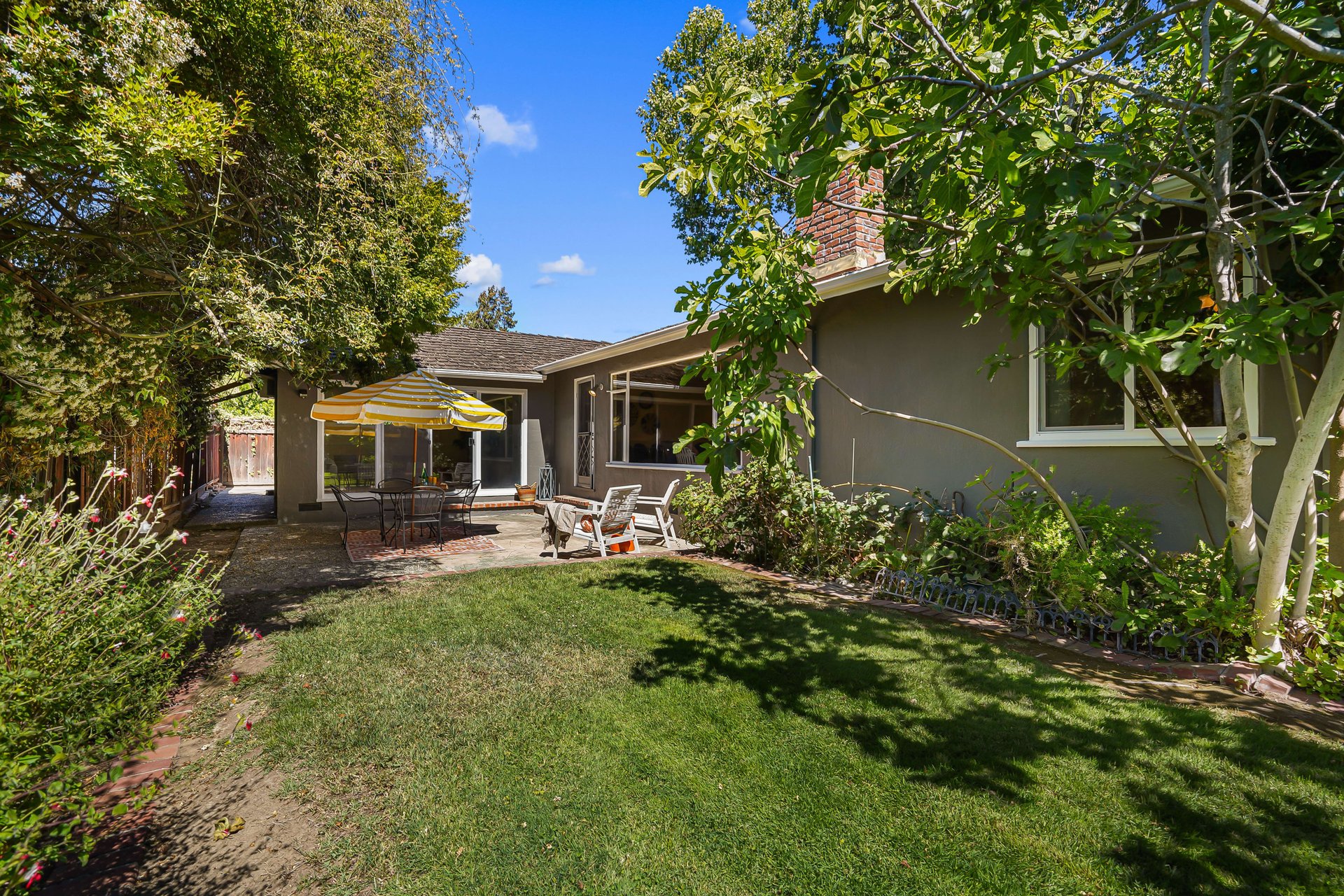 1295 Norval Way