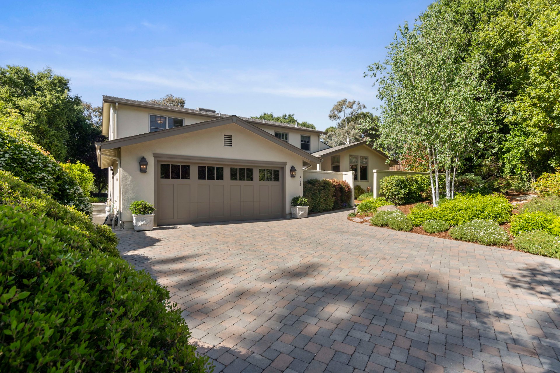894 Tolman Drive