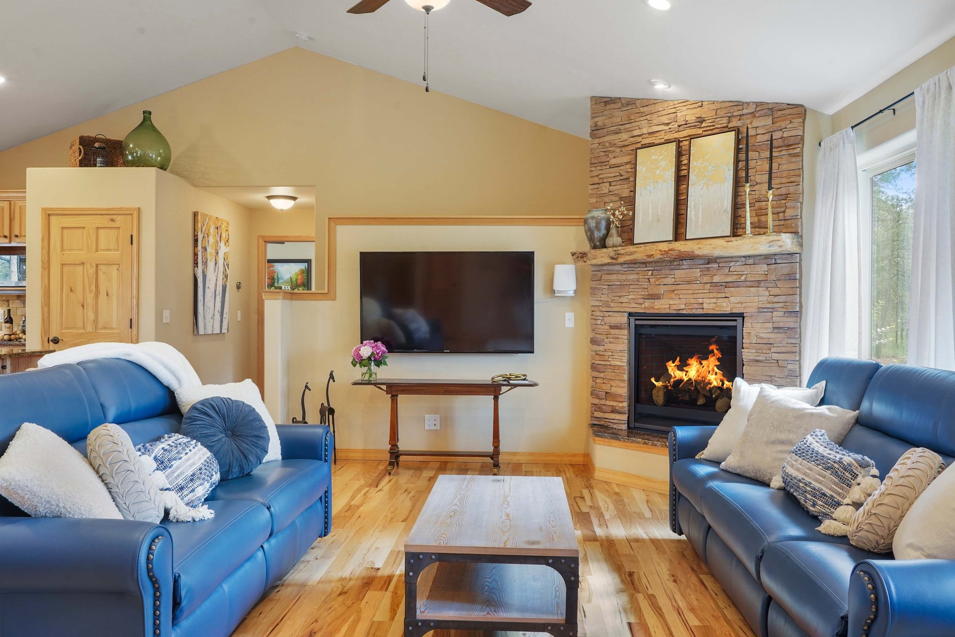 12615 Porcupine Lane