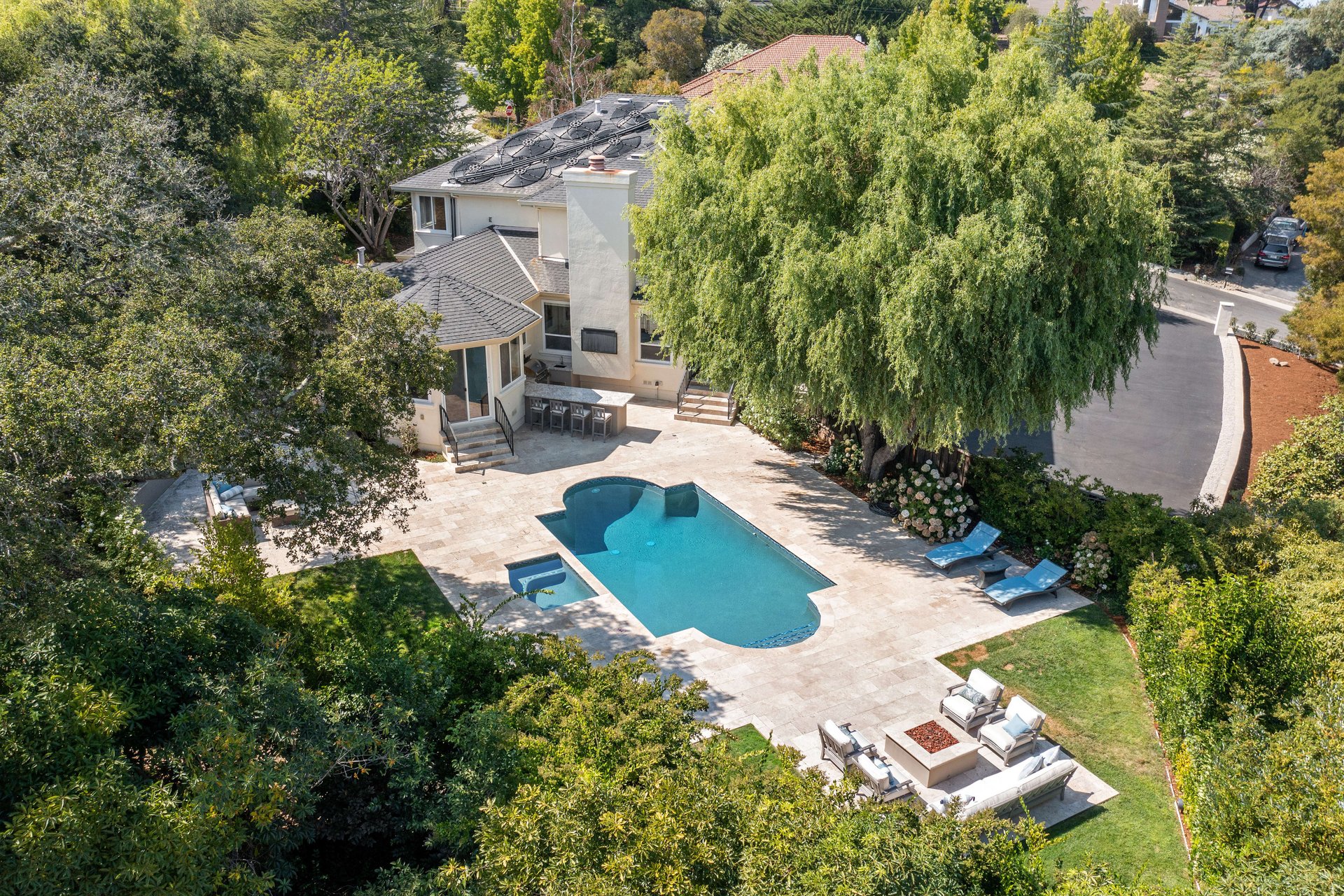 1095 Macadamia Drive