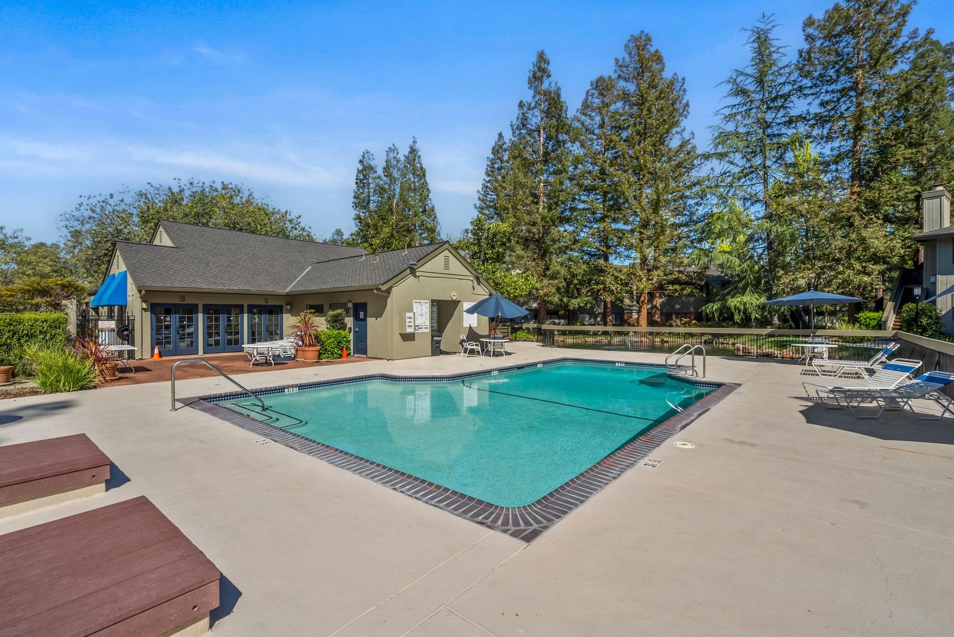 3308 La Terrace Circle