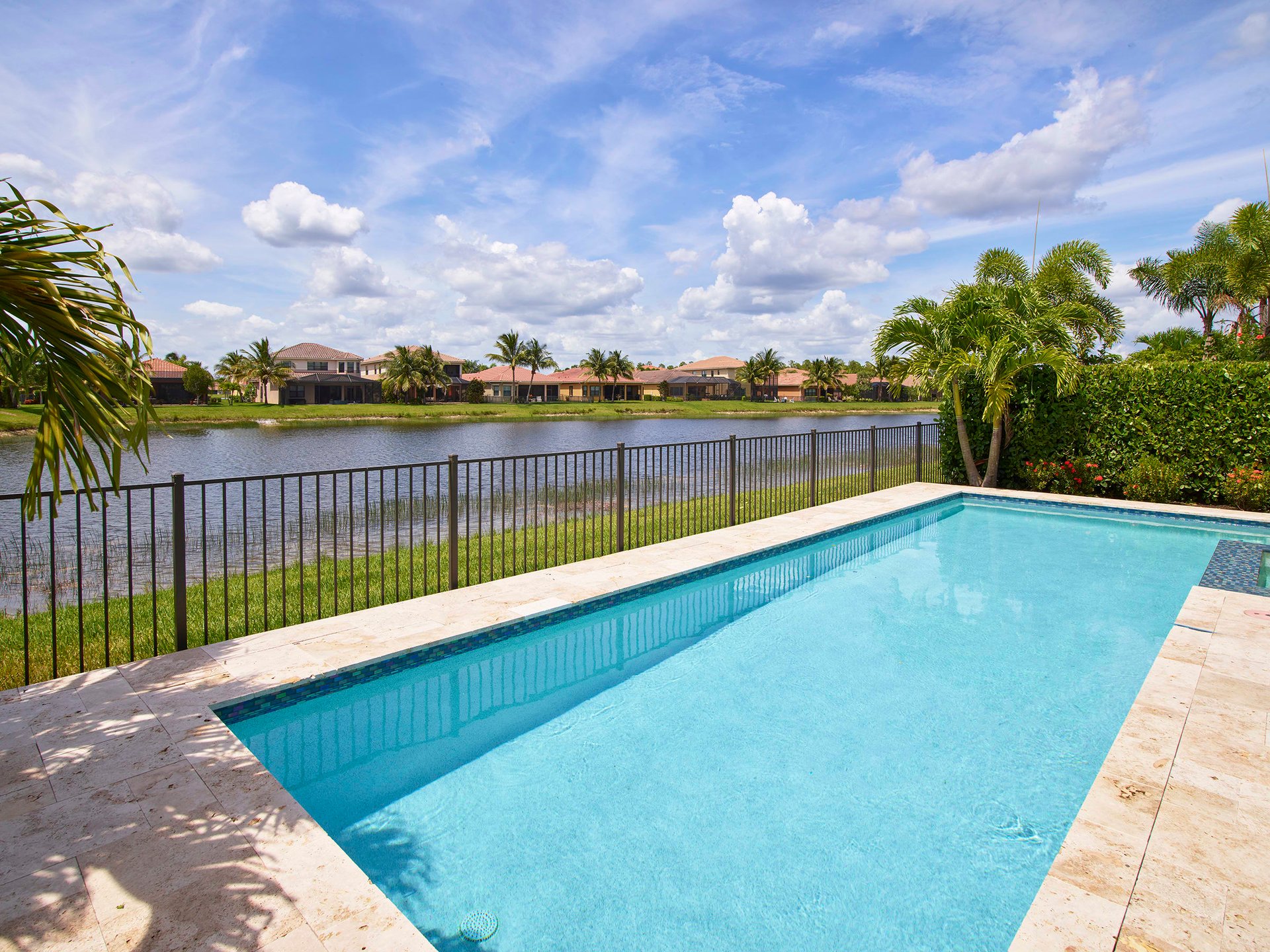 3649 Santaren CT