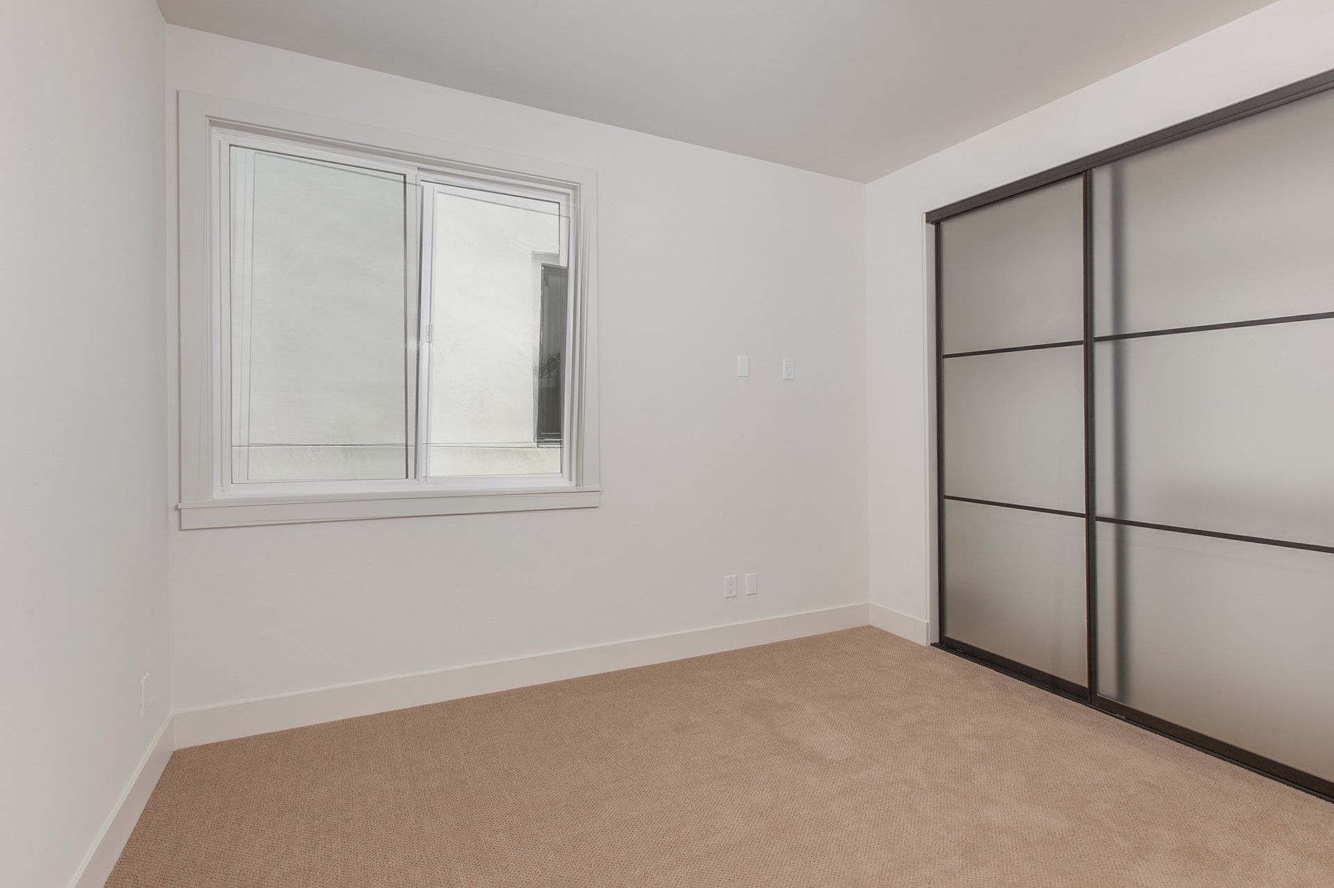 New Ocean-View Living