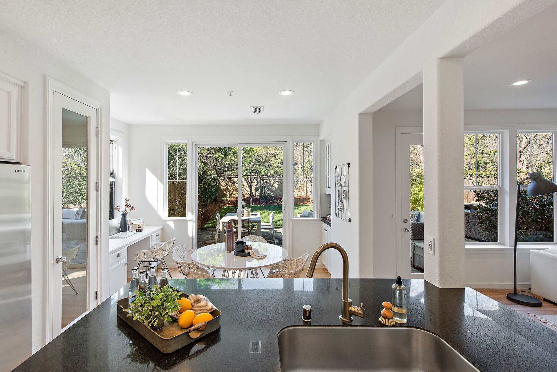 27 Presidio Dr